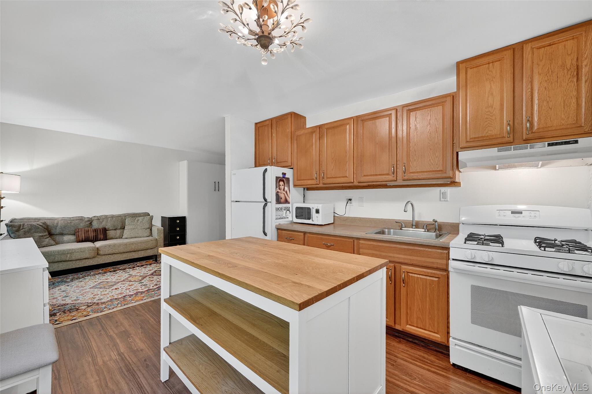 13 Scenic Drive # M, Croton-on-Hudson, NY 10520