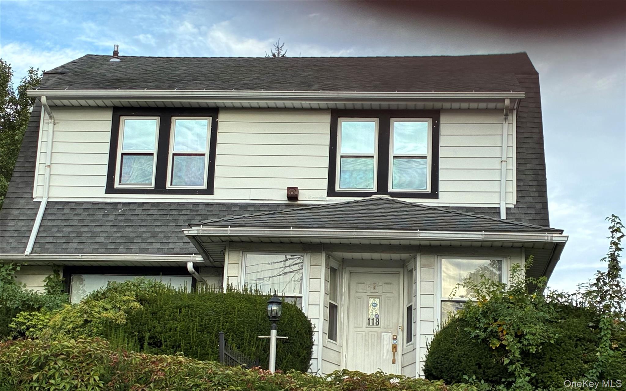 118 Devoe Avenue, Yonkers, NY 10705