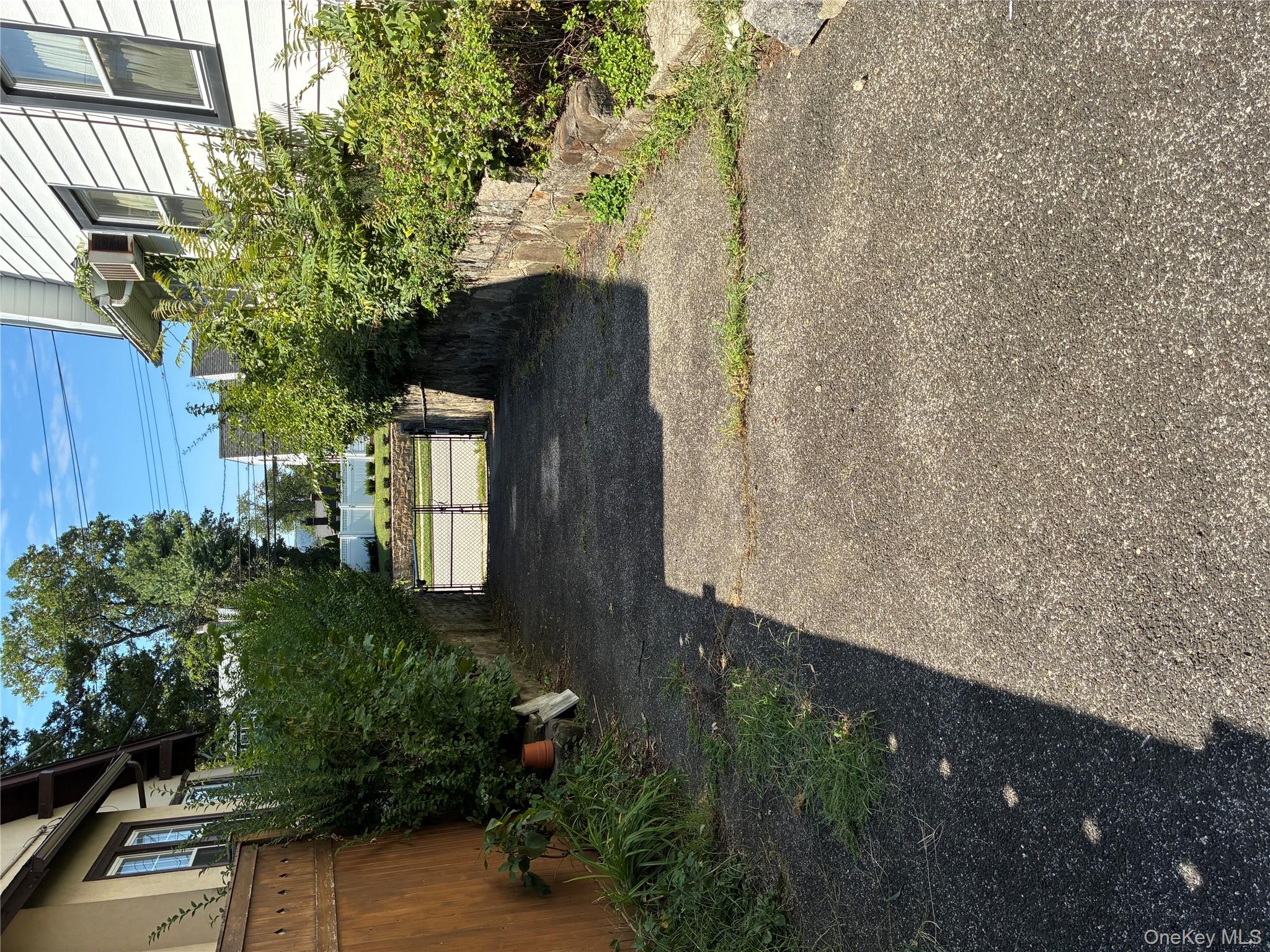 118 Devoe Avenue, Yonkers, NY 10705