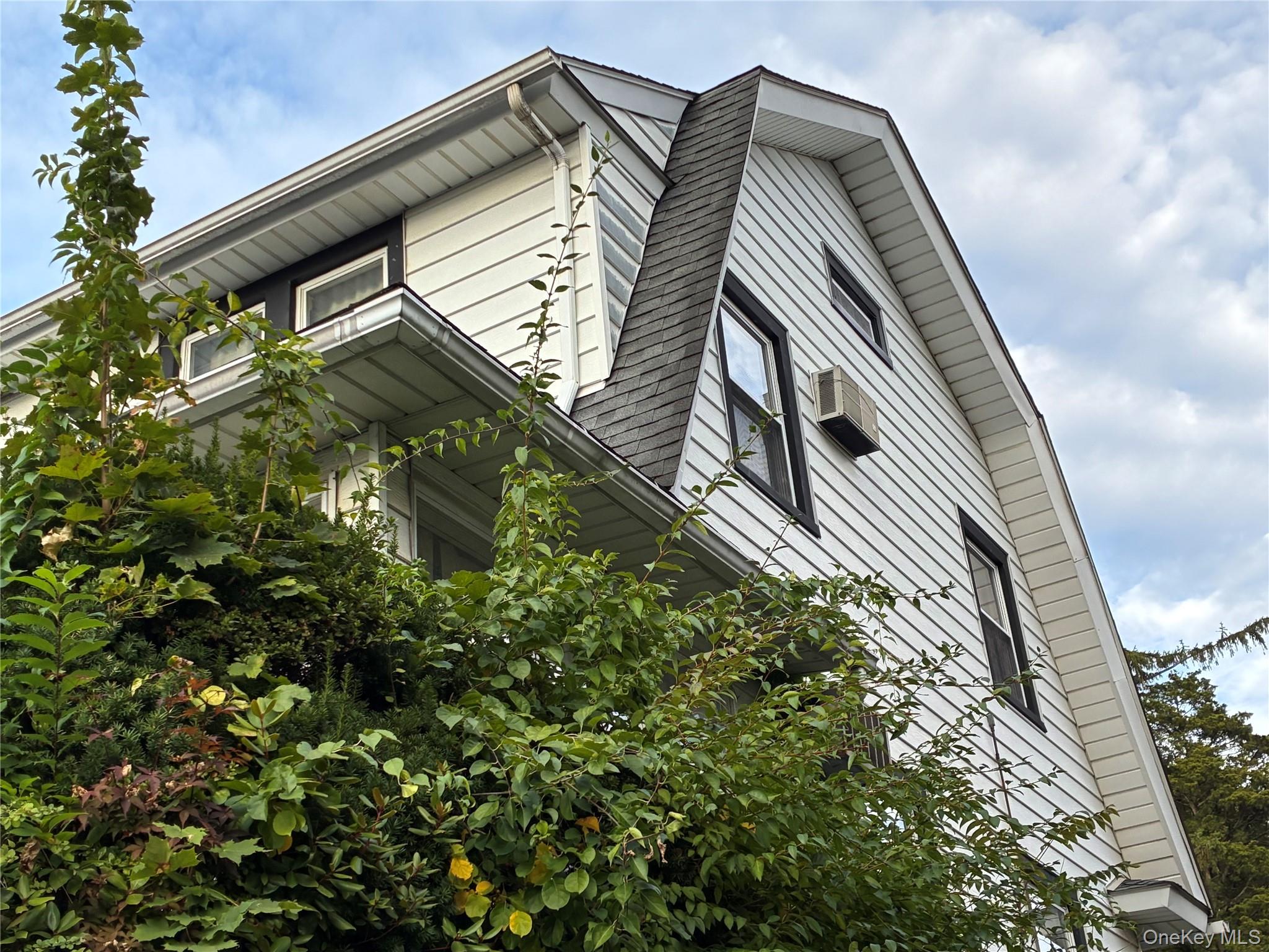 118 Devoe Avenue, Yonkers, NY 10705