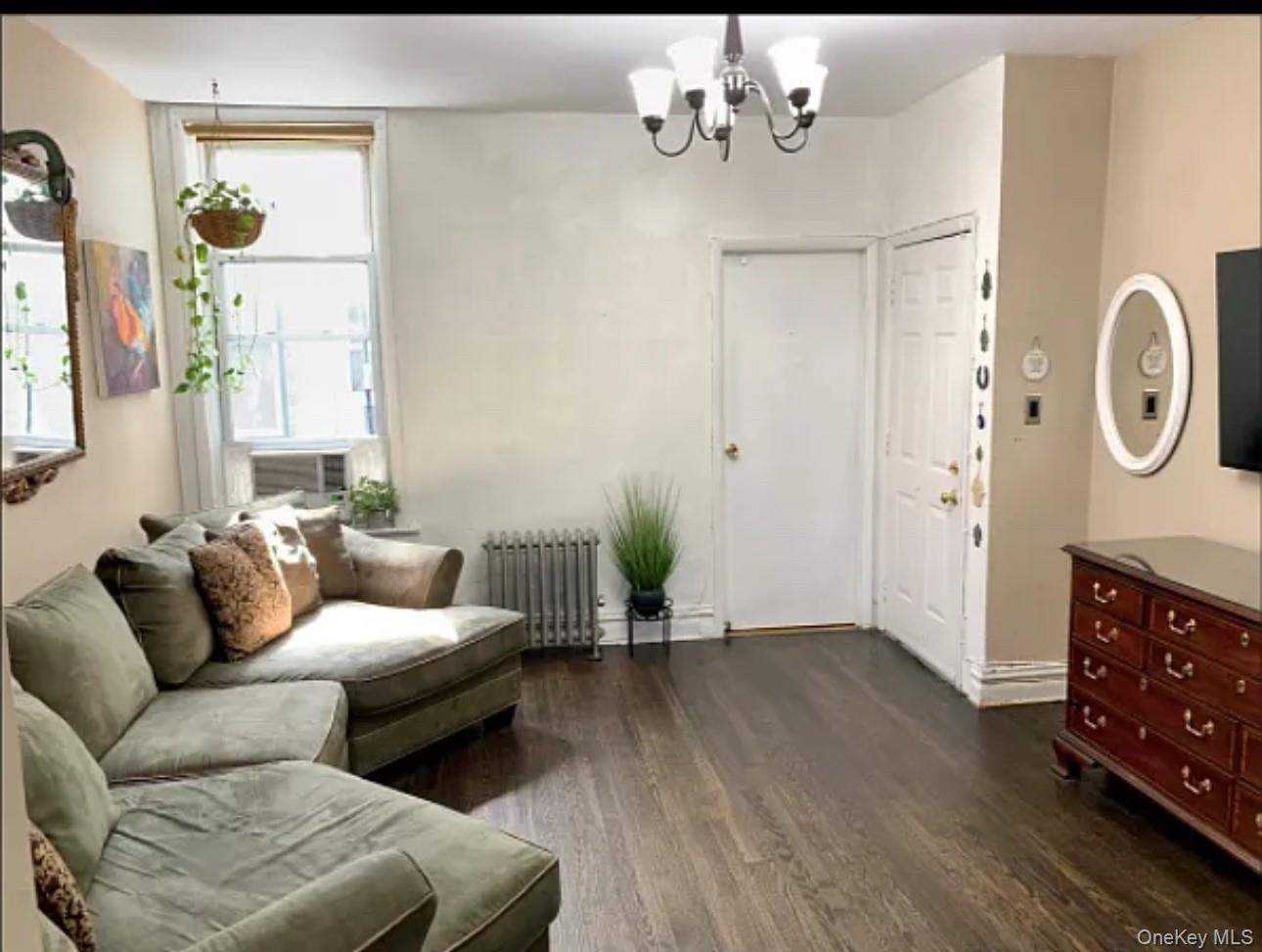 3092 44th Street, Astoria, NY 11103