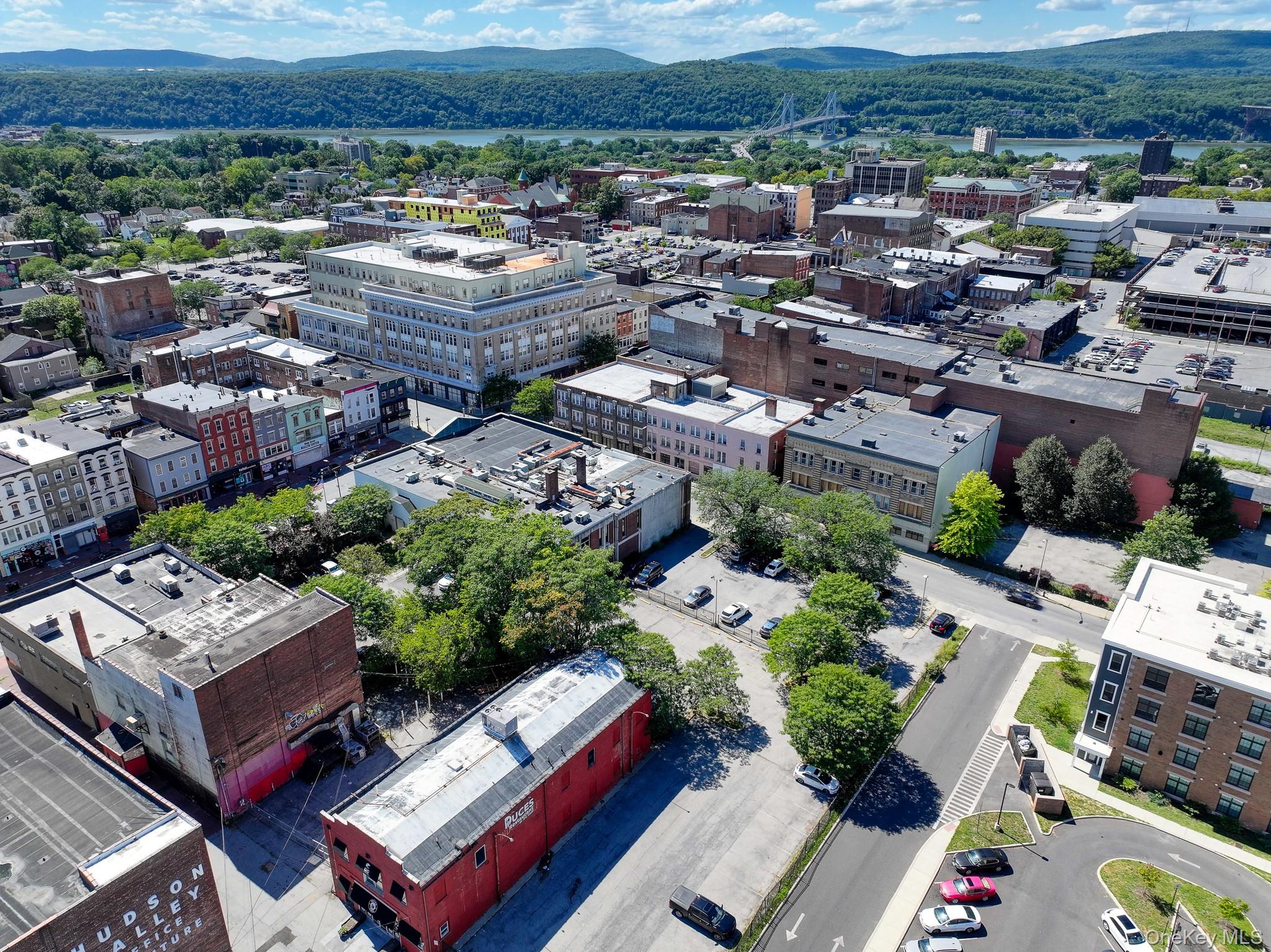 347 Main Street, Poughkeepsie, NY 12601