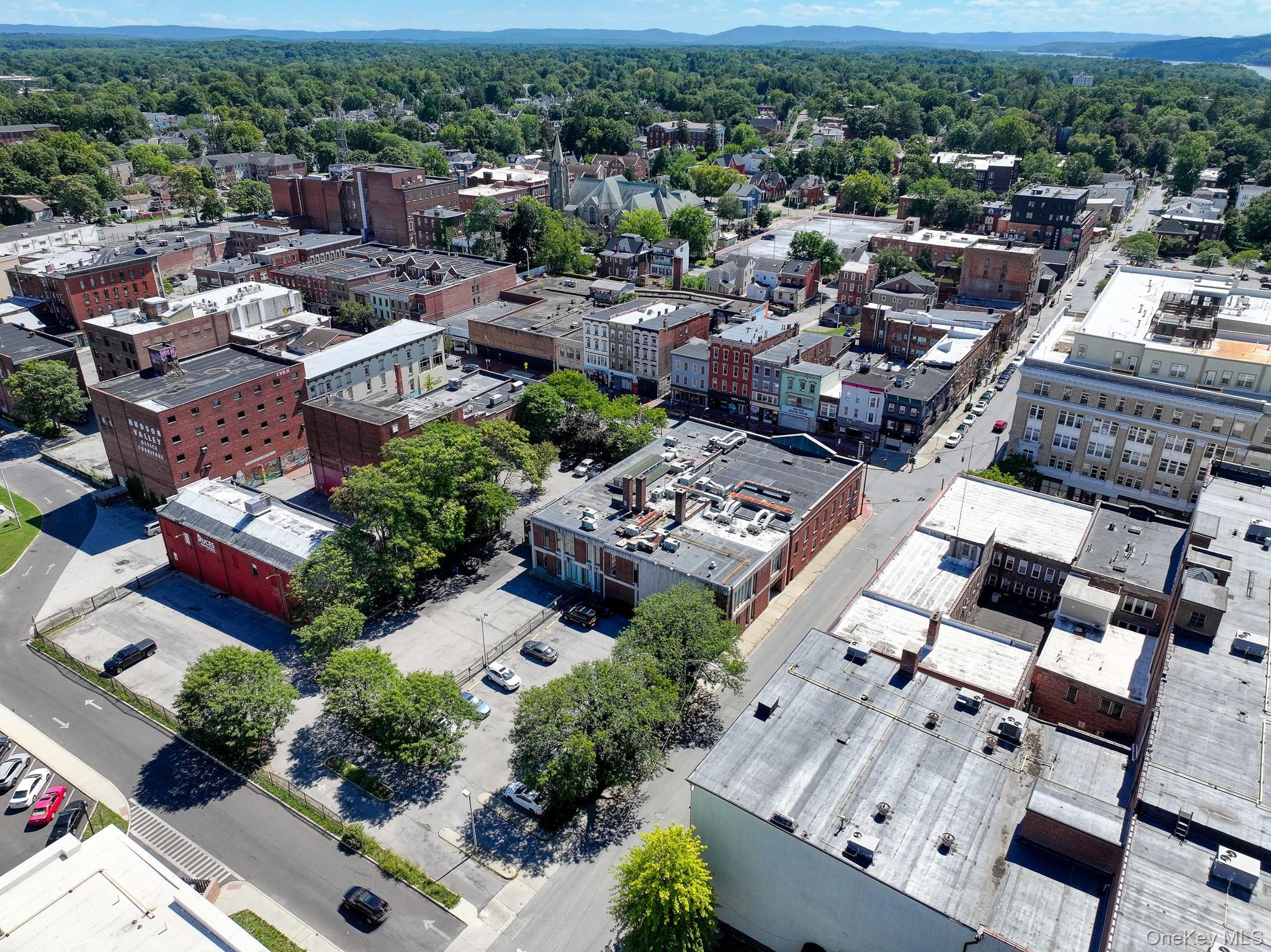 347 Main Street, Poughkeepsie, NY 12601