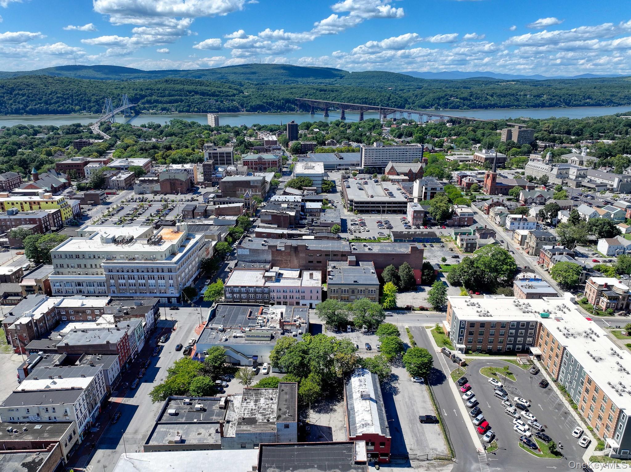 347 Main Street, Poughkeepsie, NY 12601