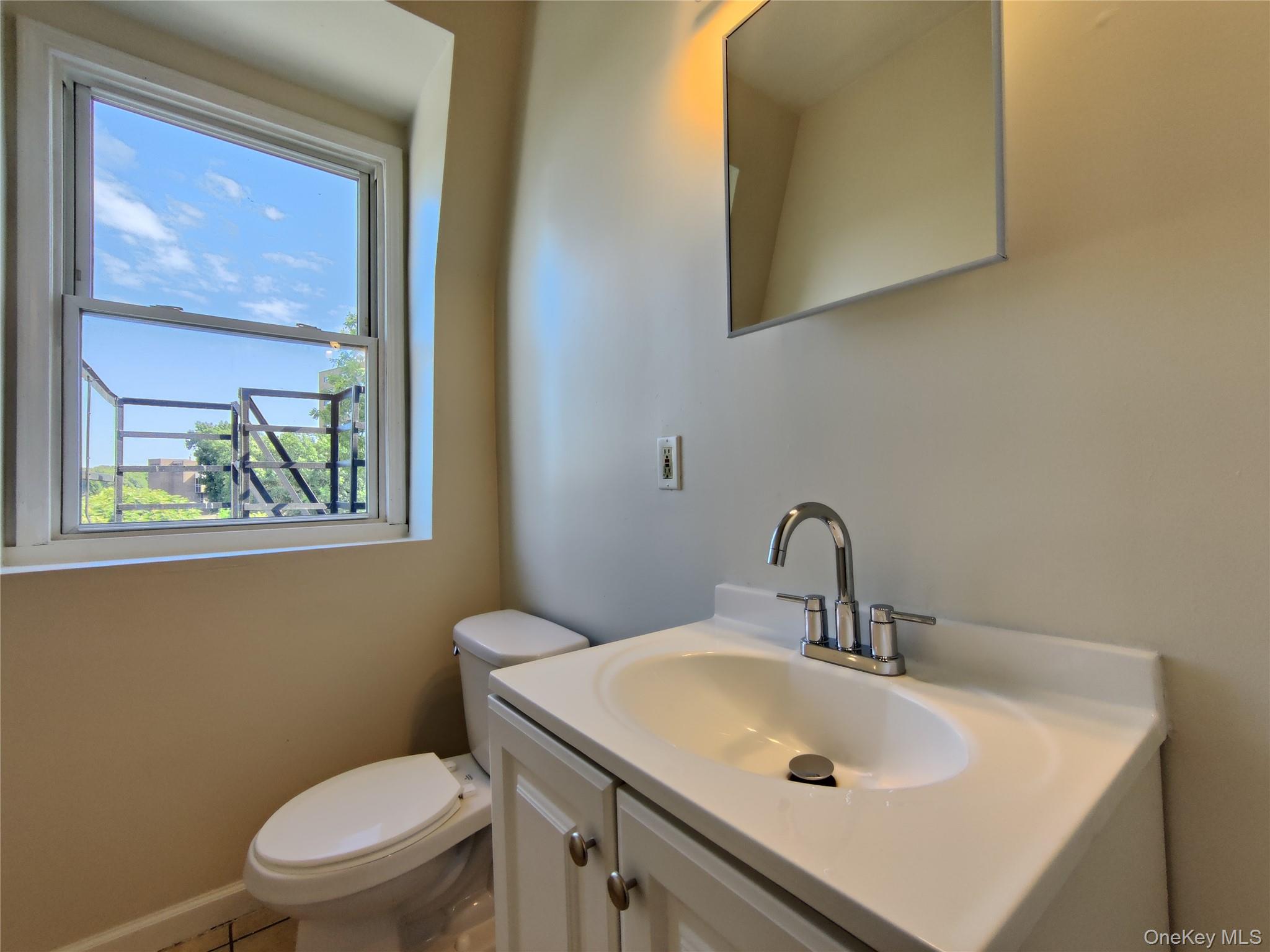 219 MILL Street # 4, Poughkeepsie, NY 12601