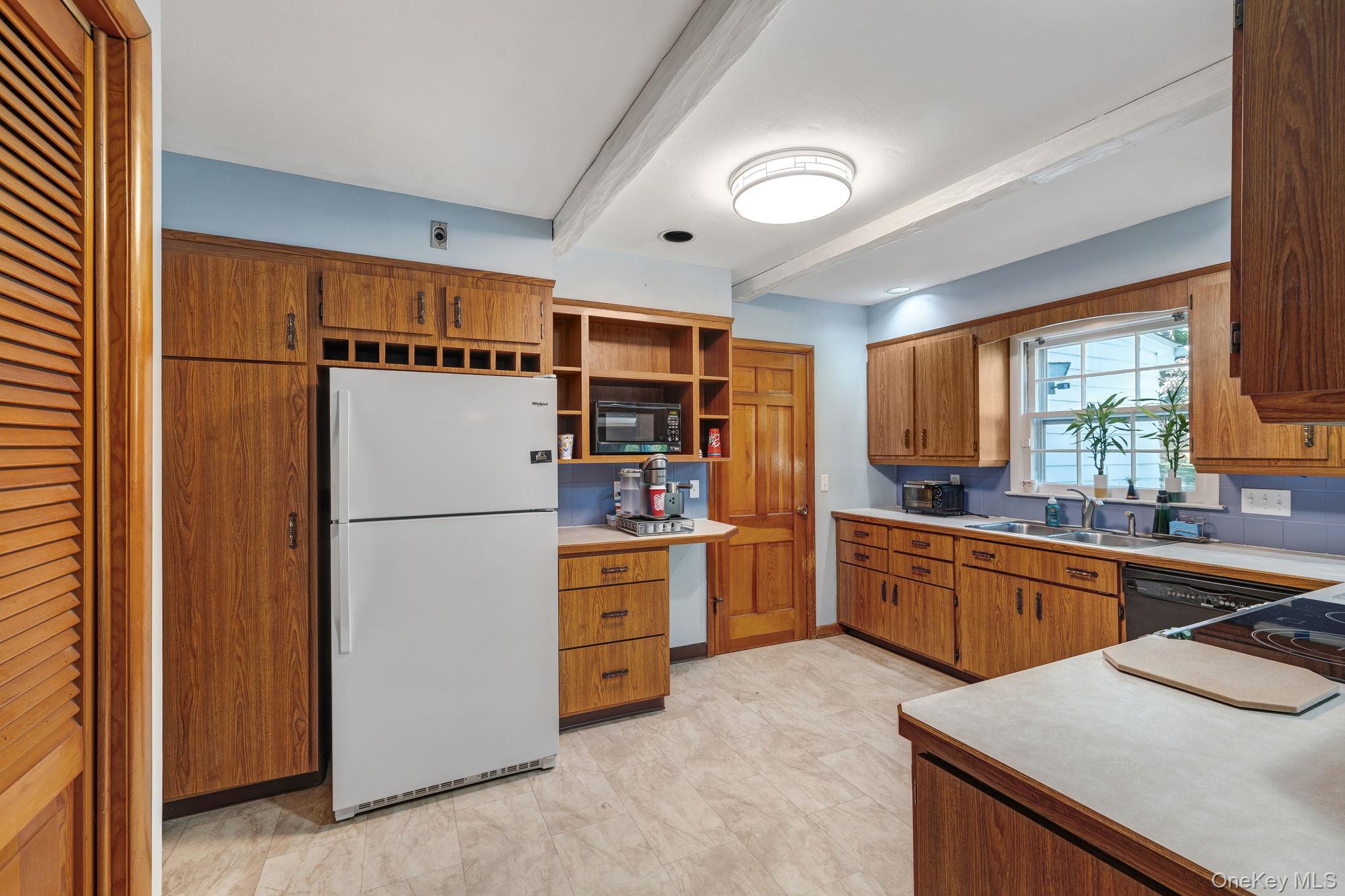 47 Timberline Drive, Poughkeepsie, NY 12603