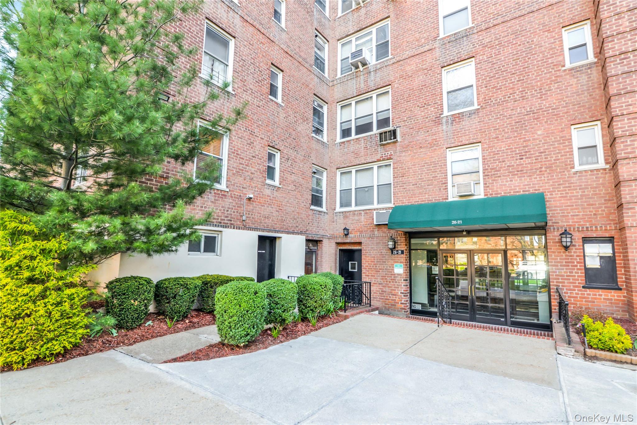 26-25 Union Street # 6G, Flushing, NY 11354