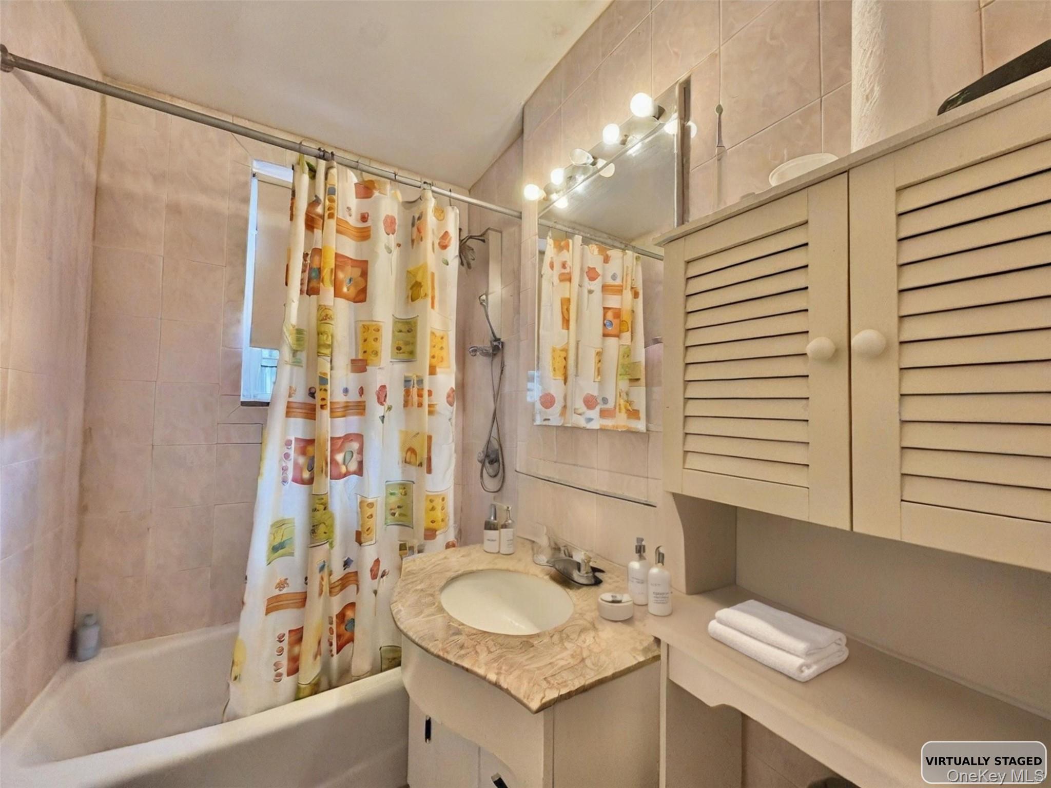 26-25 Union Street # 6G, Flushing, NY 11354