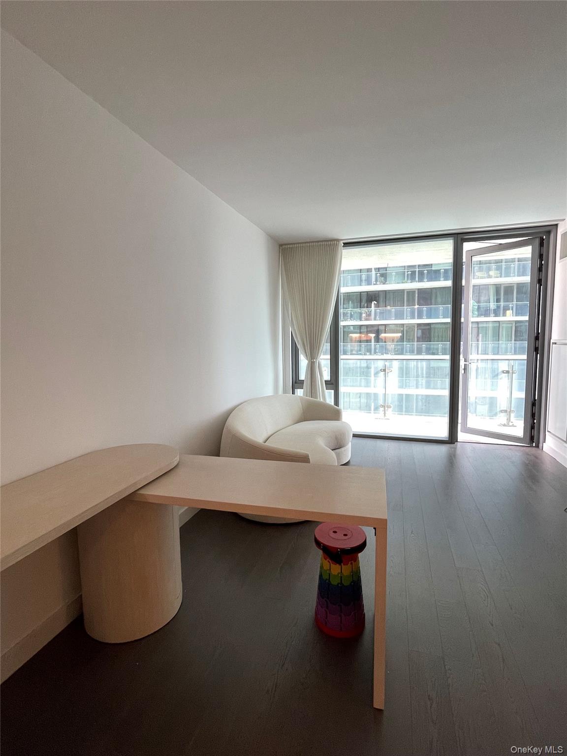 131-05 40th Road # 15M, Flushing, NY 11354