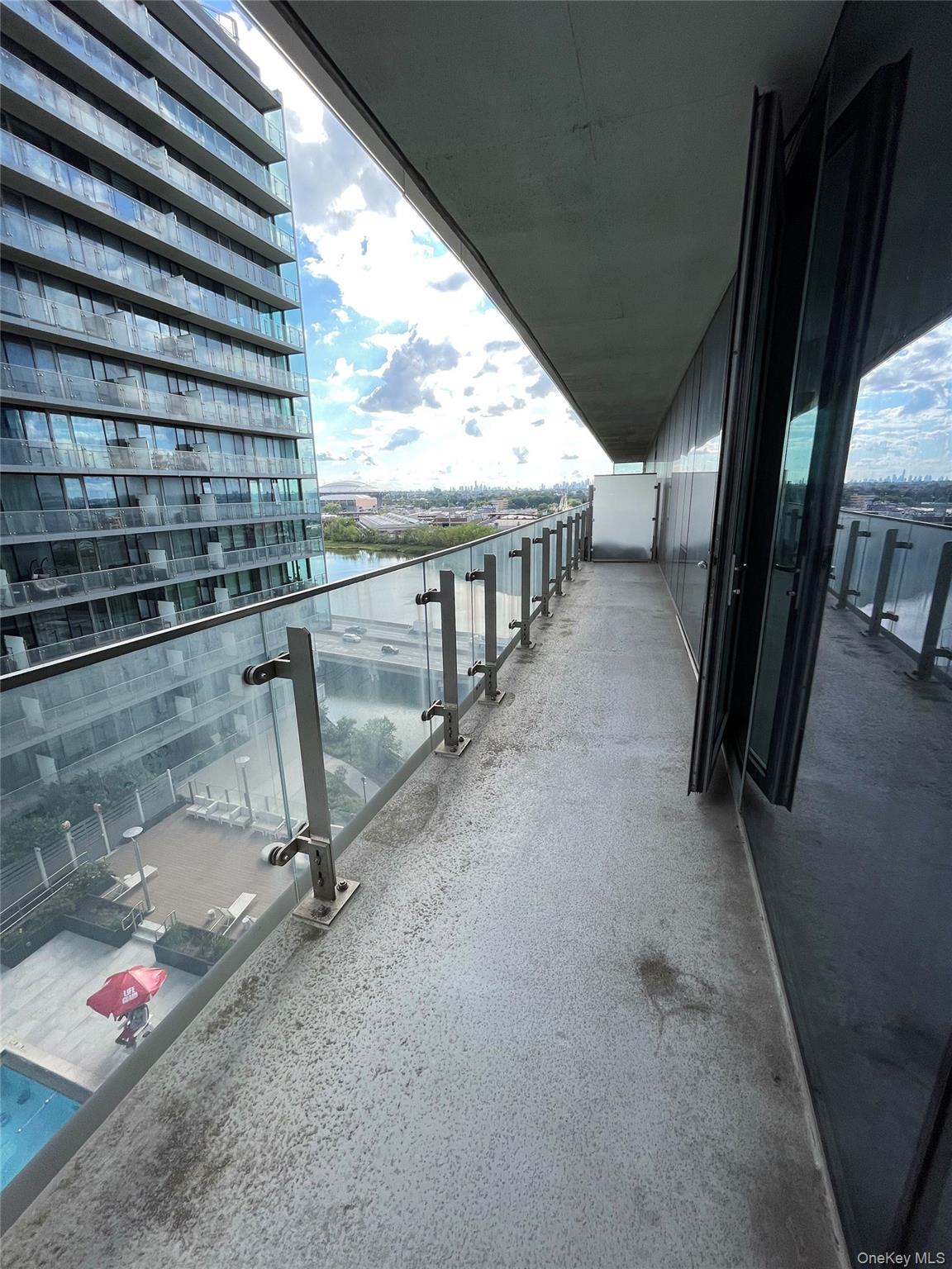 131-05 40th Road # 15M, Flushing, NY 11354