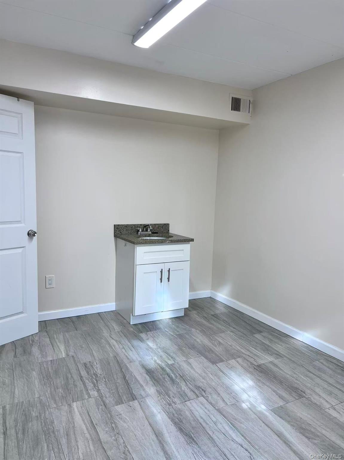 12215 25th Road # CF1, Flushing, NY 11354