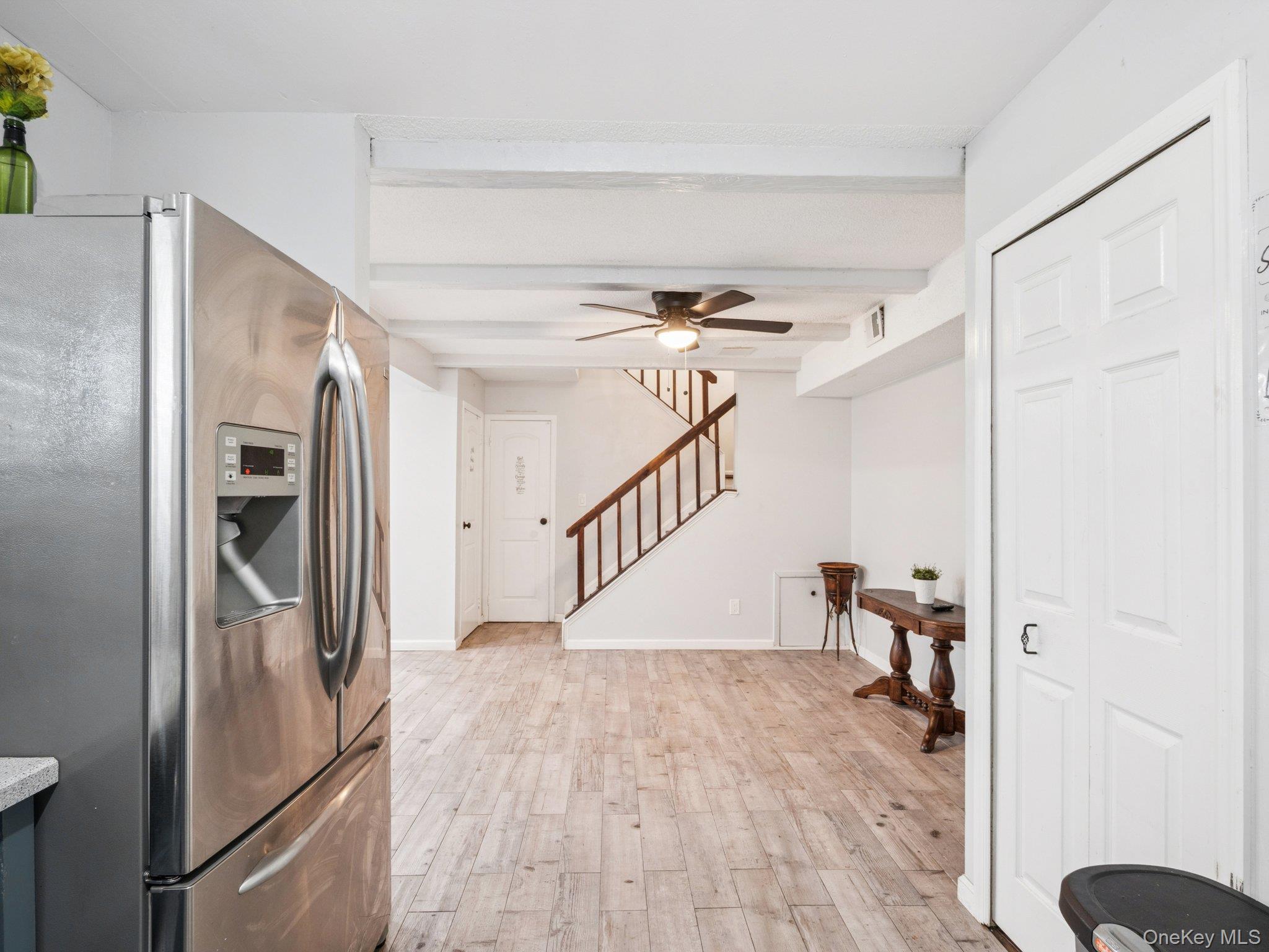 203 Springmeadow Drive # B, Holbrook, NY 11741