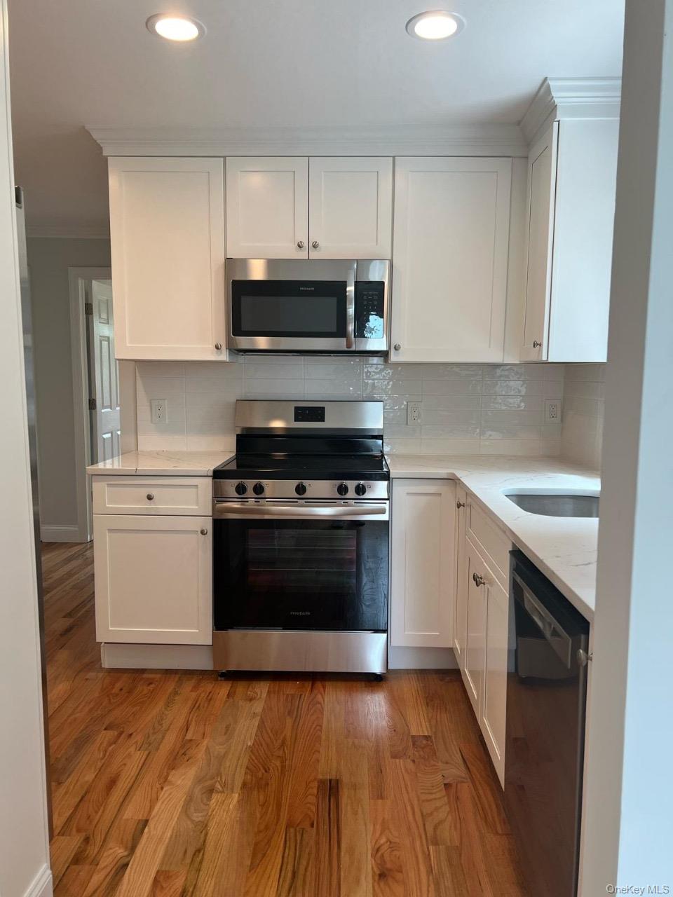 43 Lakewood Avenue, Lake Ronkonkoma, NY 11779