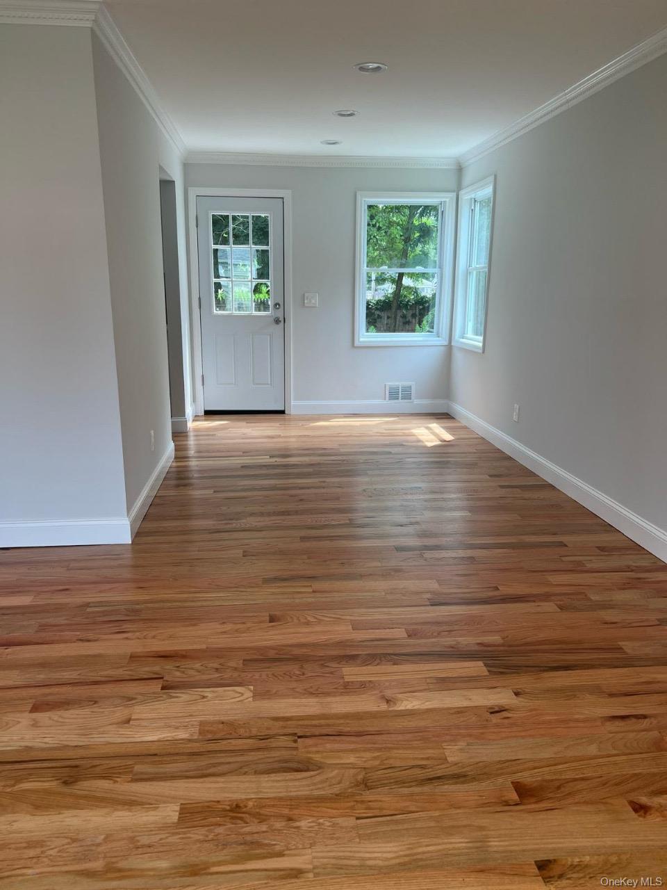 43 Lakewood Avenue, Lake Ronkonkoma, NY 11779