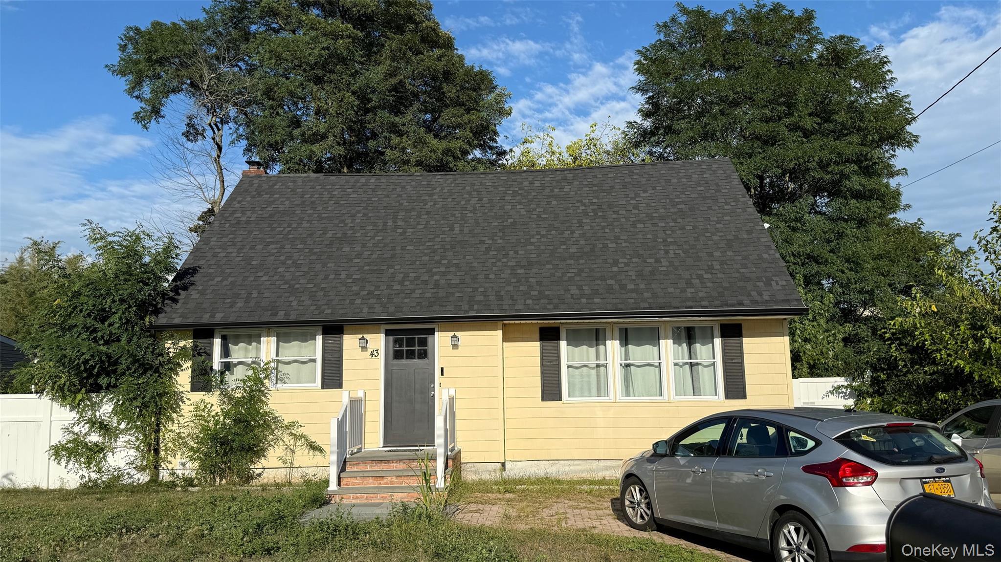 43 Lakewood Avenue, Lake Ronkonkoma, NY 11779