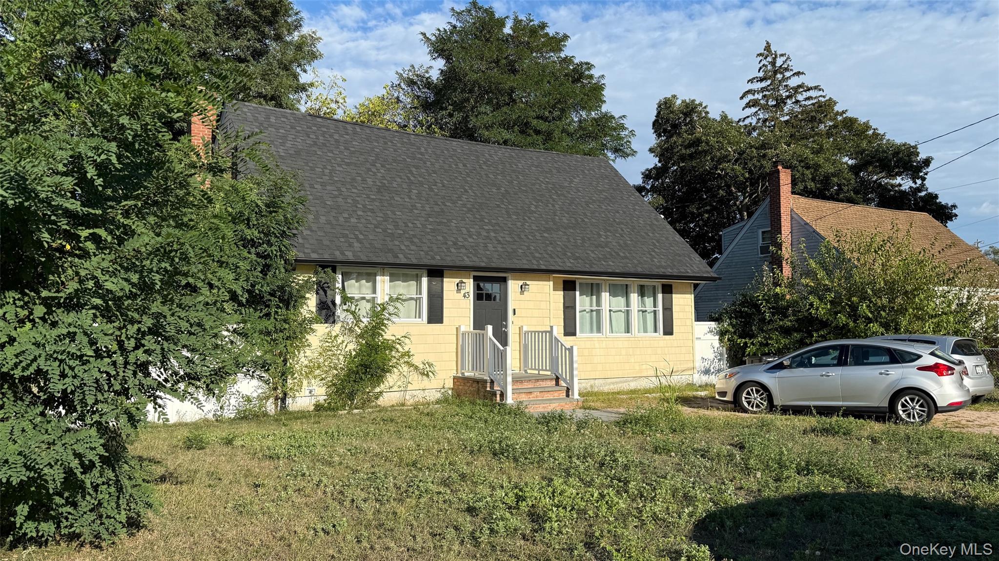 43 Lakewood Avenue, Brookhaven, NY 11779