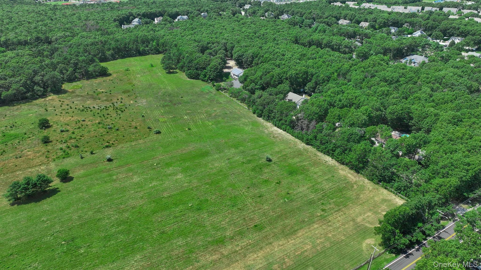 168 Brookfield Avenue, Center Moriches, NY 11934