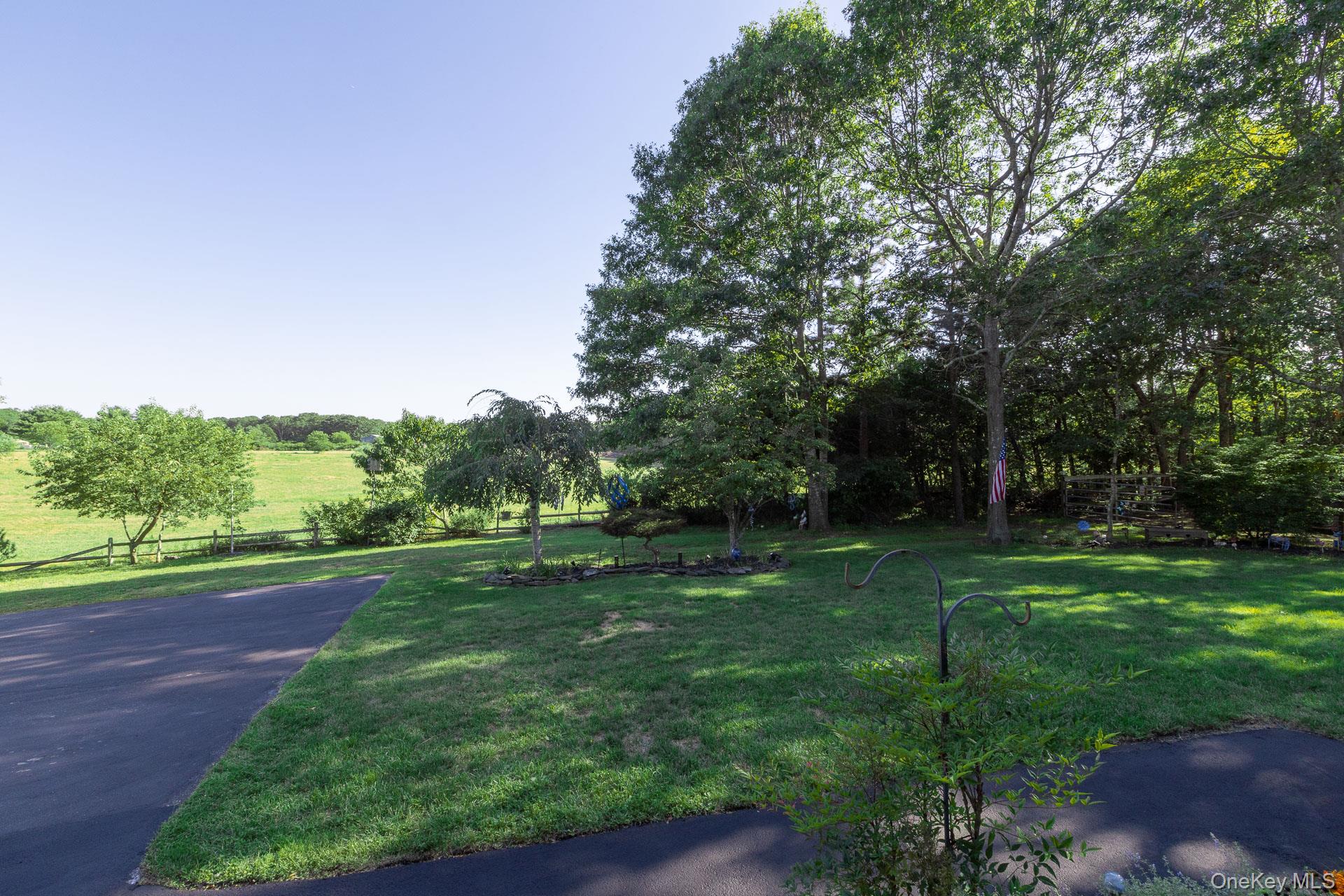 168 Brookfield Avenue, Center Moriches, NY 11934