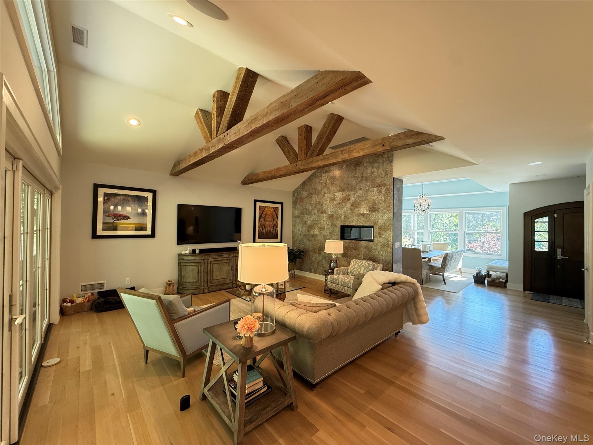 71 Carol Lane, Poughquag, NY 12570