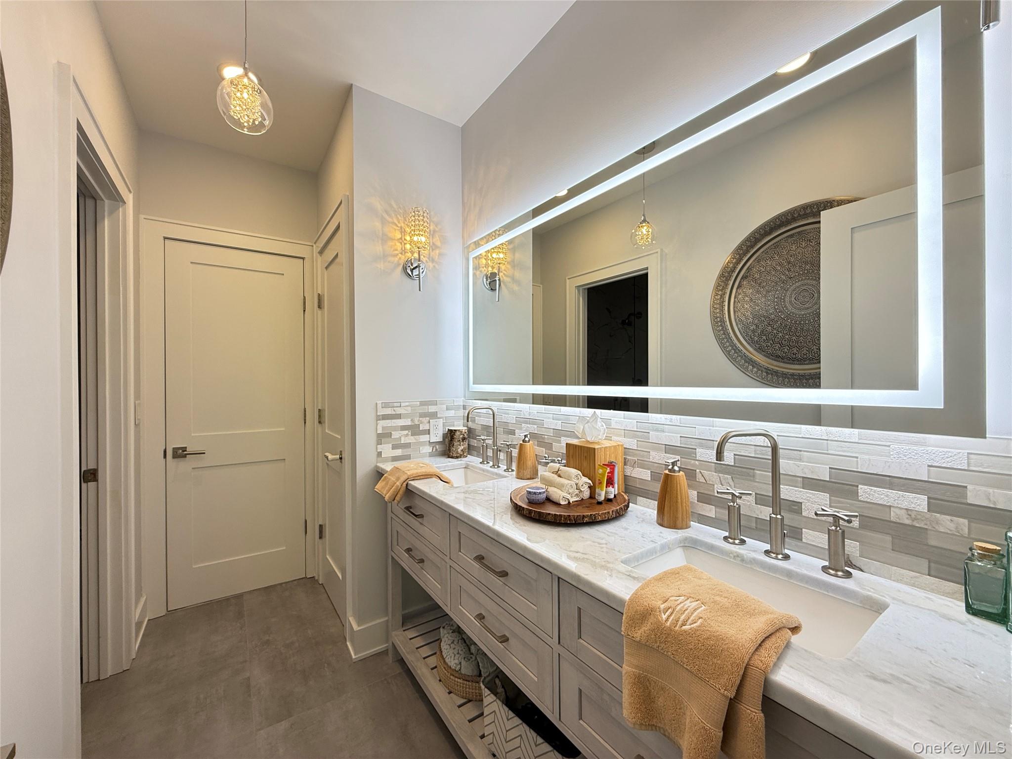 71 Carol Lane, Poughquag, NY 12570