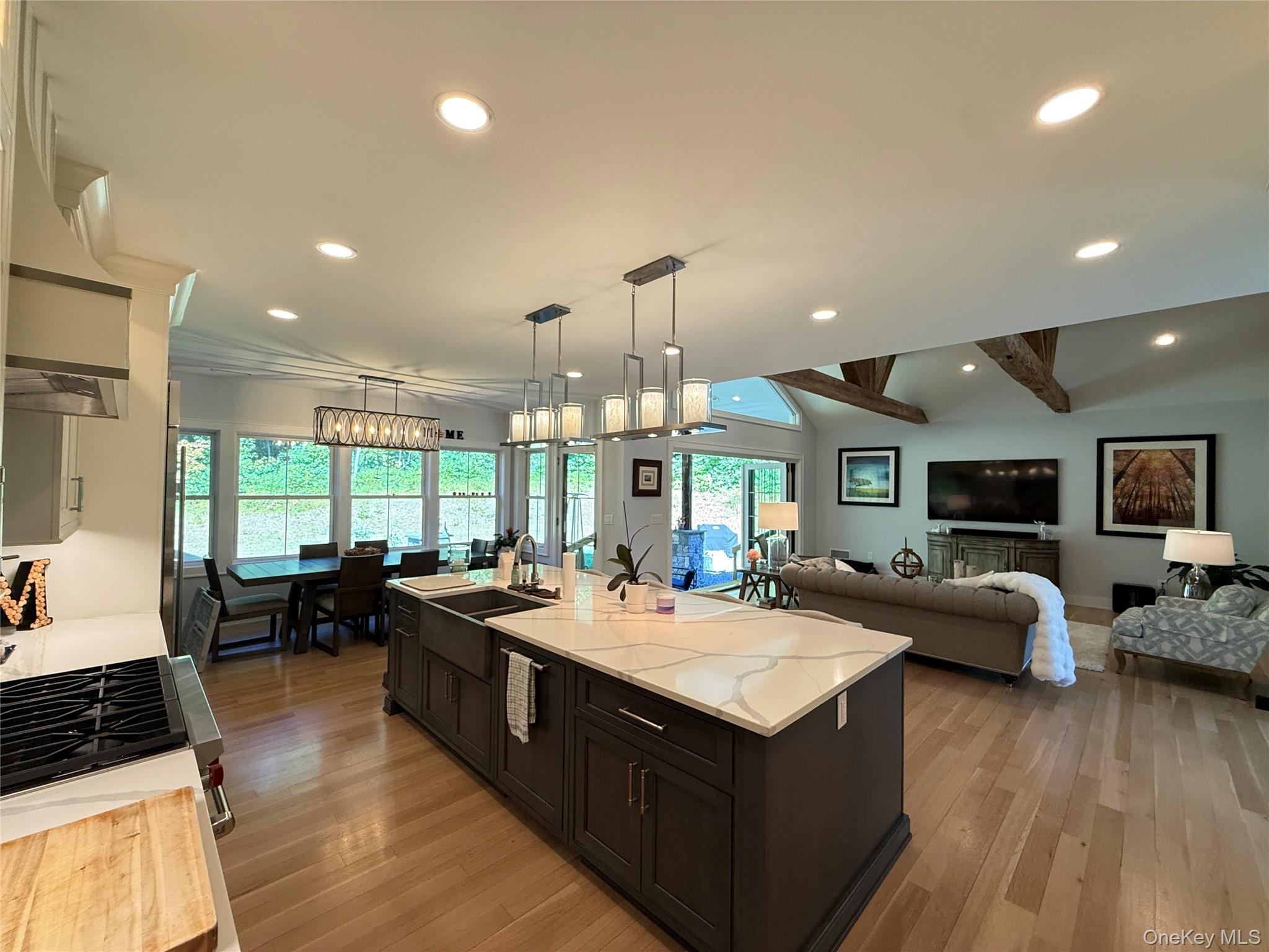 71 Carol Lane, Poughquag, NY 12570