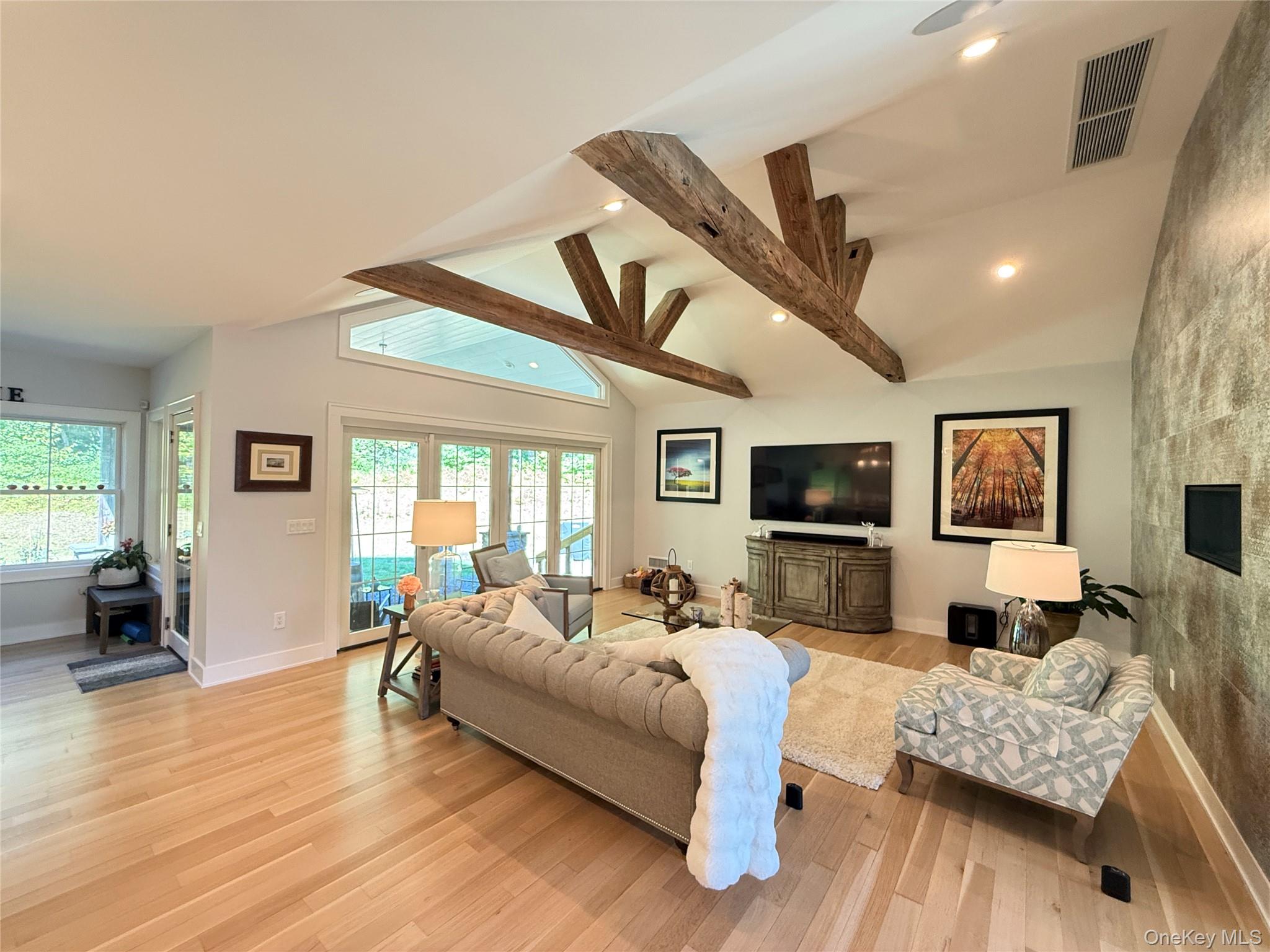 71 Carol Lane, Poughquag, NY 12570