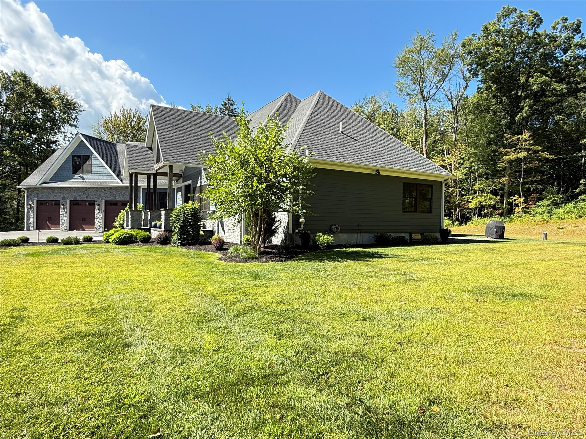 71 Carol Lane, Poughquag, NY 12570