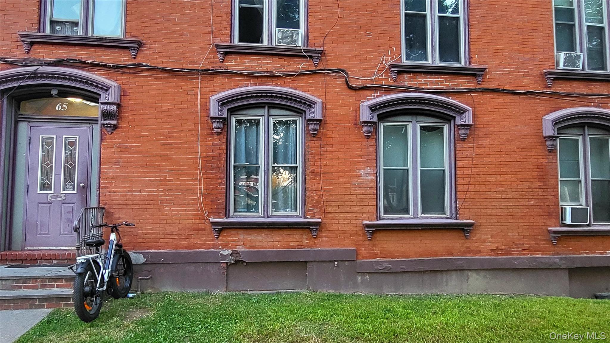 65 S Hamilton St Apt 9, Poughkeepsie, NY 12601