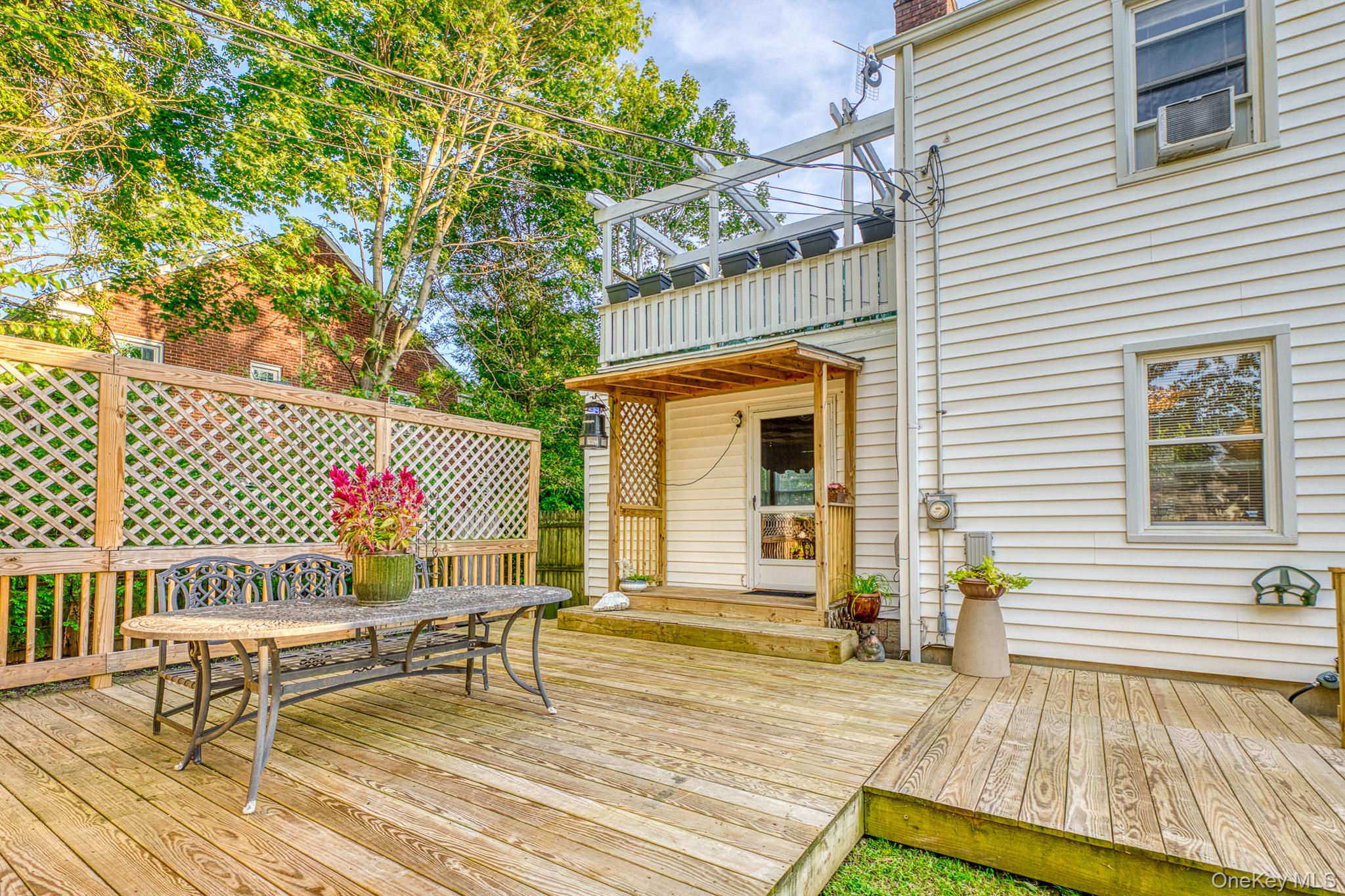 25 Greystone Road, Rockville Centre, NY 11570