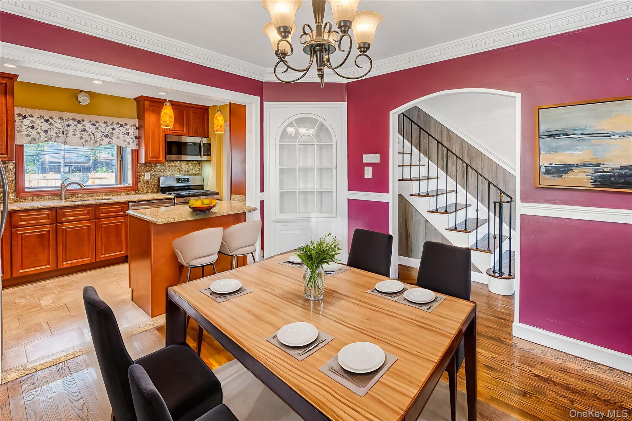 25 Greystone Road, Rockville Centre, NY 11570