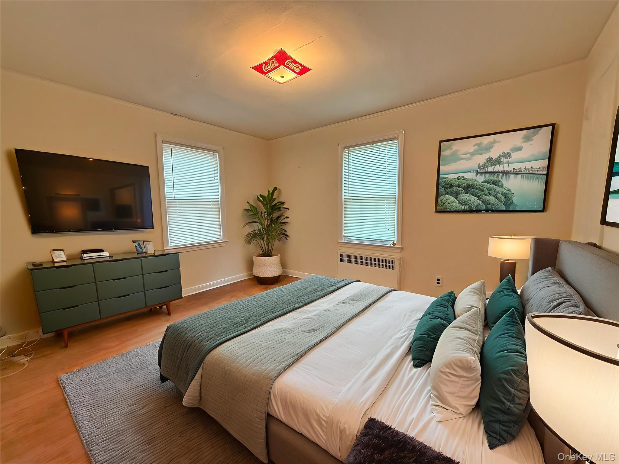 25 Greystone Road, Rockville Centre, NY 11570