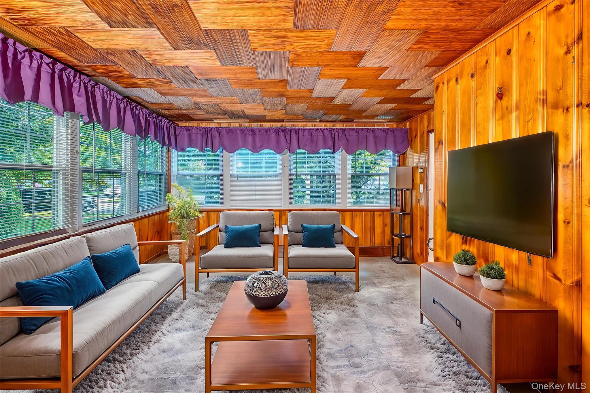 25 Greystone Road, Rockville Centre, NY 11570