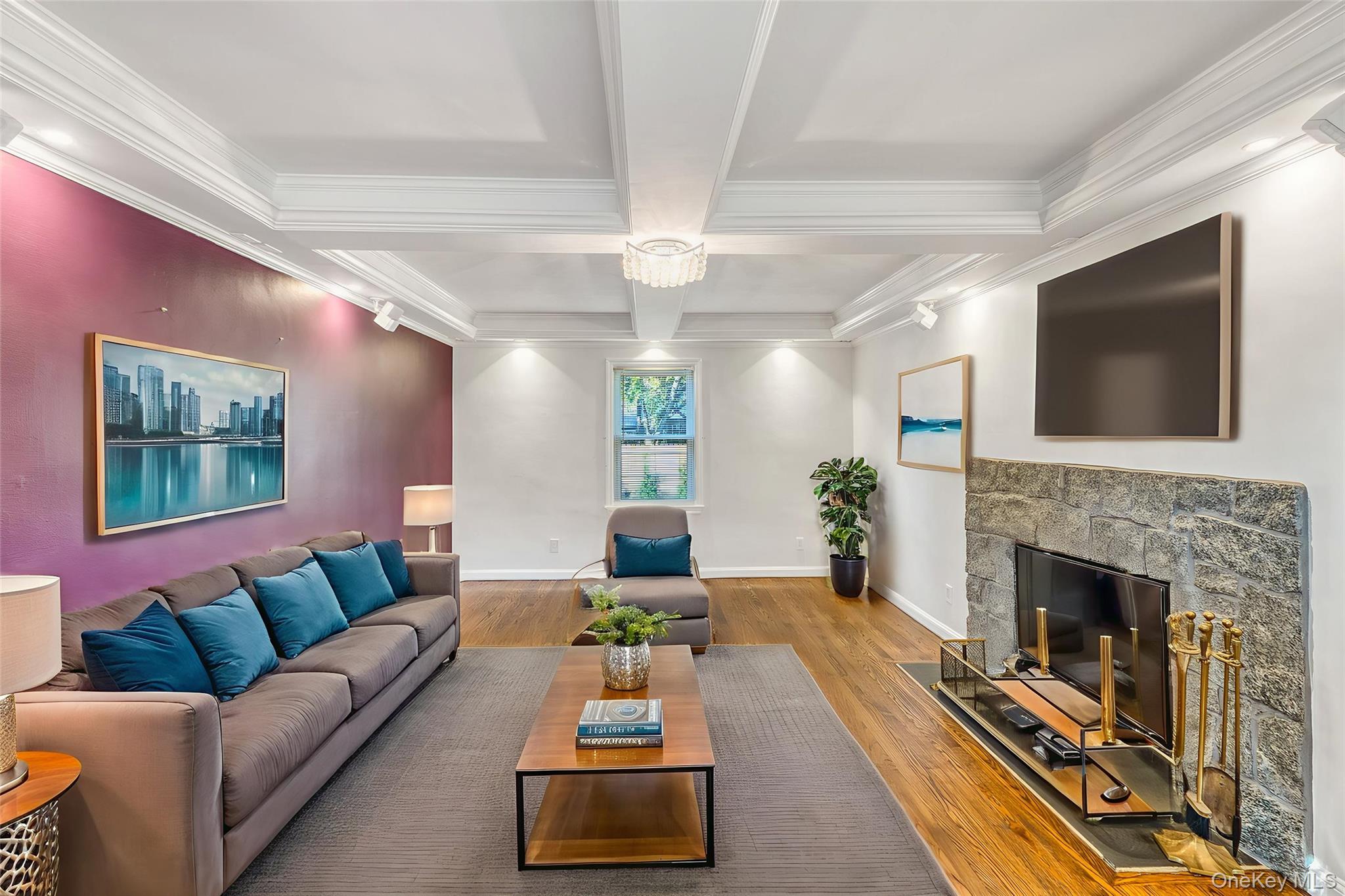 25 Greystone Road, Rockville Centre, NY 11570