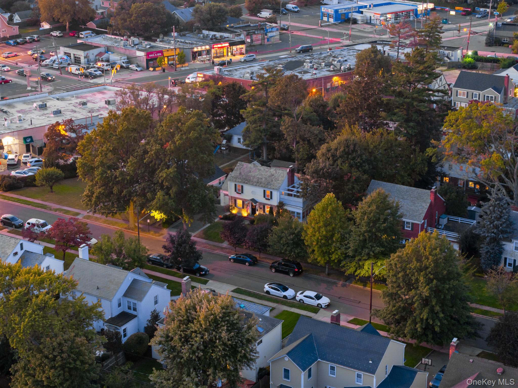 25 Greystone Road, Rockville Centre, NY 11570