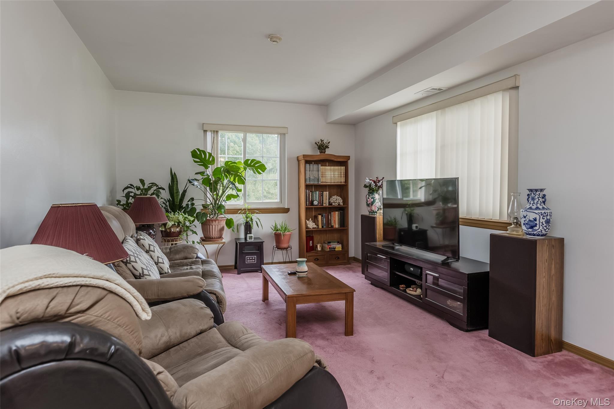 197 Lake Point Circle # 197, Middle Island, NY 11953