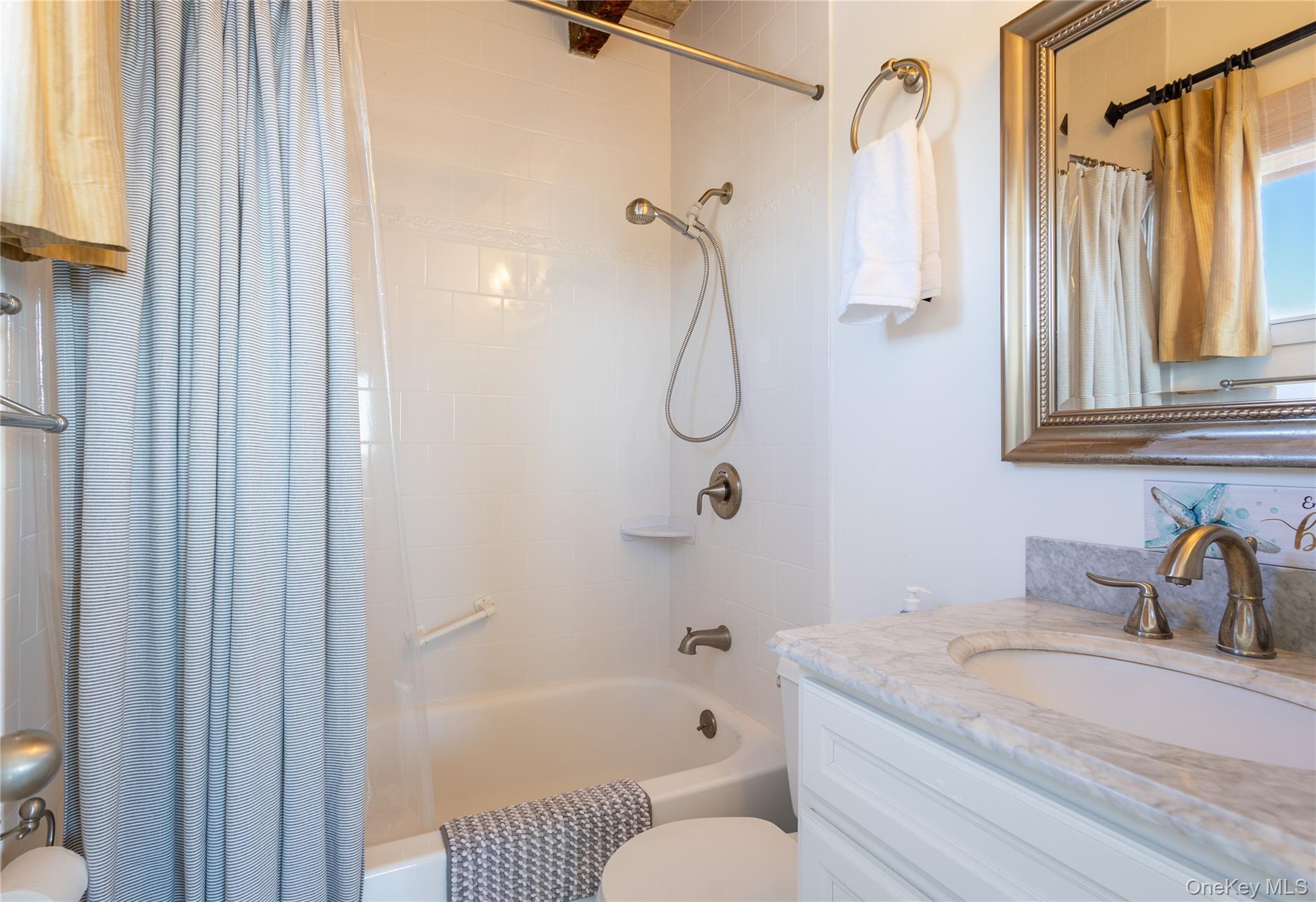 539 Dune Road # 18, Westhampton Beach, NY 11978