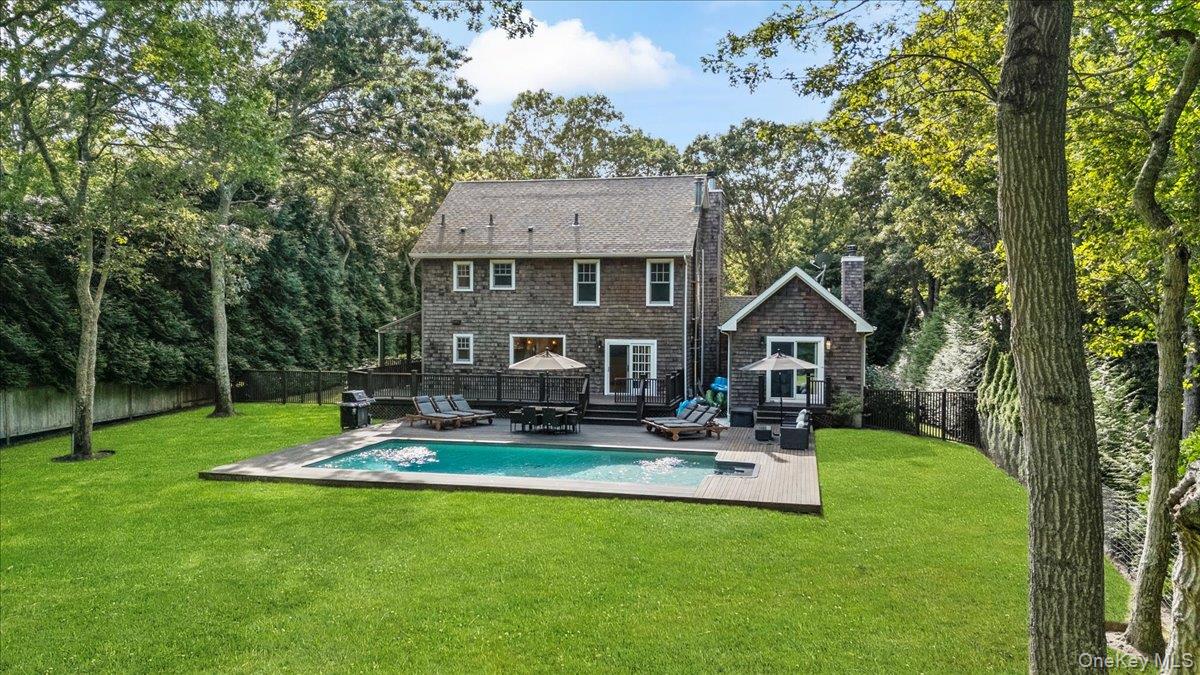 22 West Gate Road, Wainscott, NY 11937