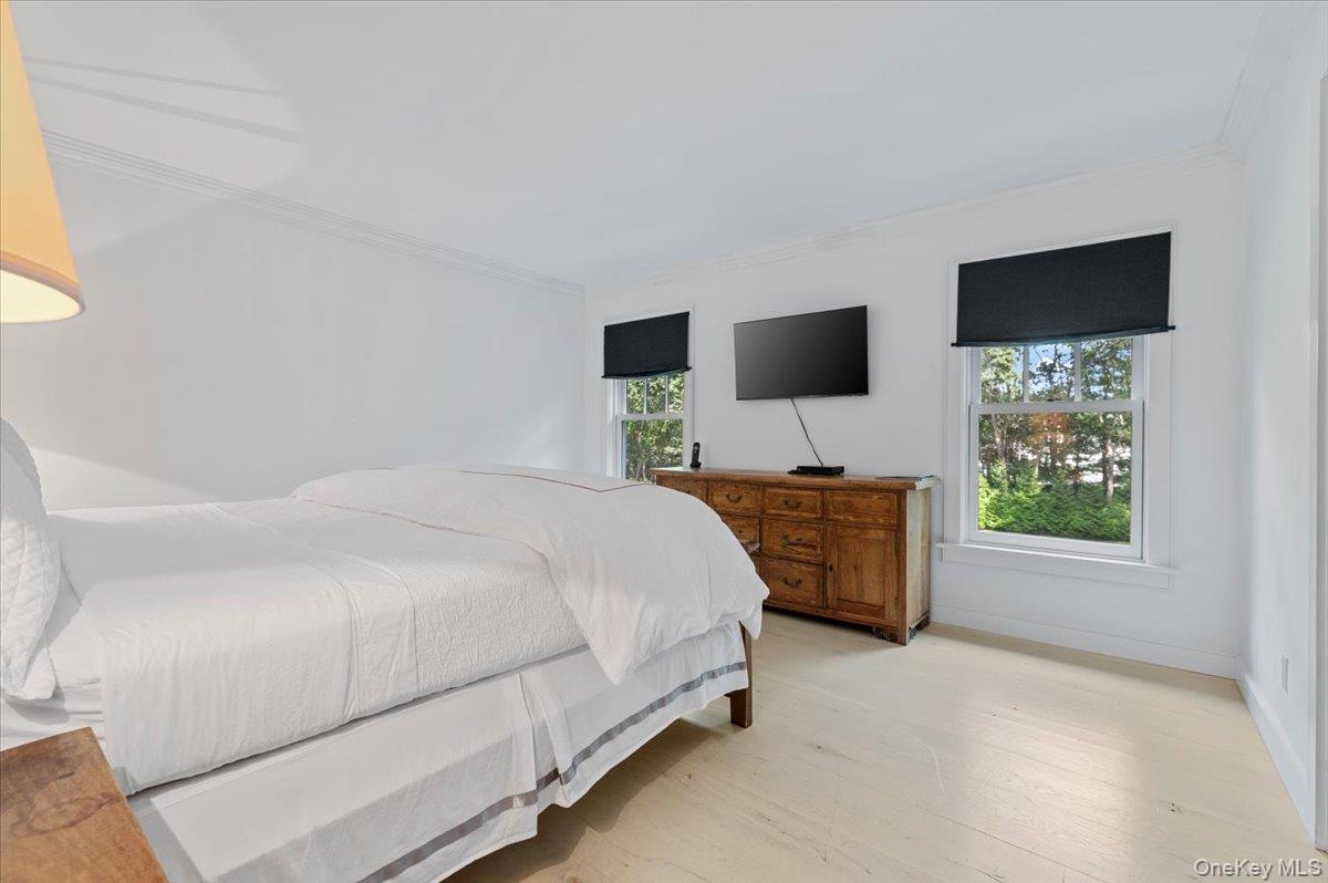 22 West Gate Road, Wainscott, NY 11937