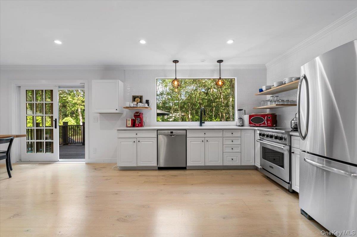 22 West Gate Road, Wainscott, NY 11937