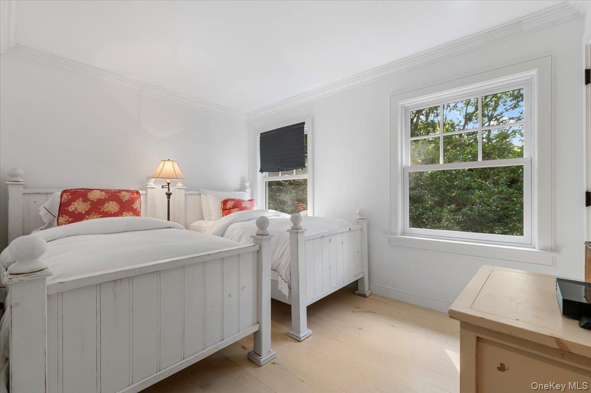 22 West Gate Road, Wainscott, NY 11937