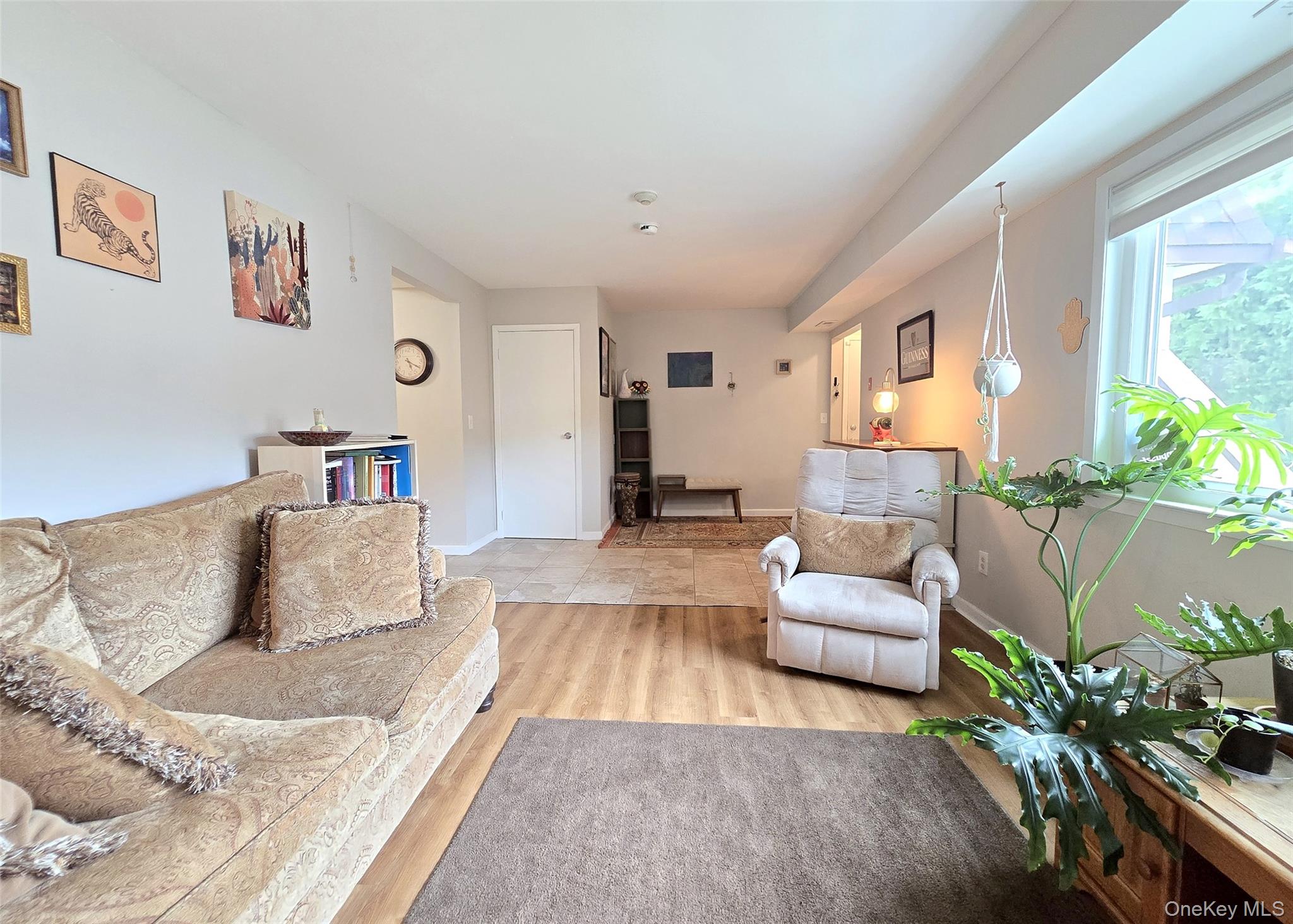 209 Pointe Circle N # 209, Coram, NY 11727