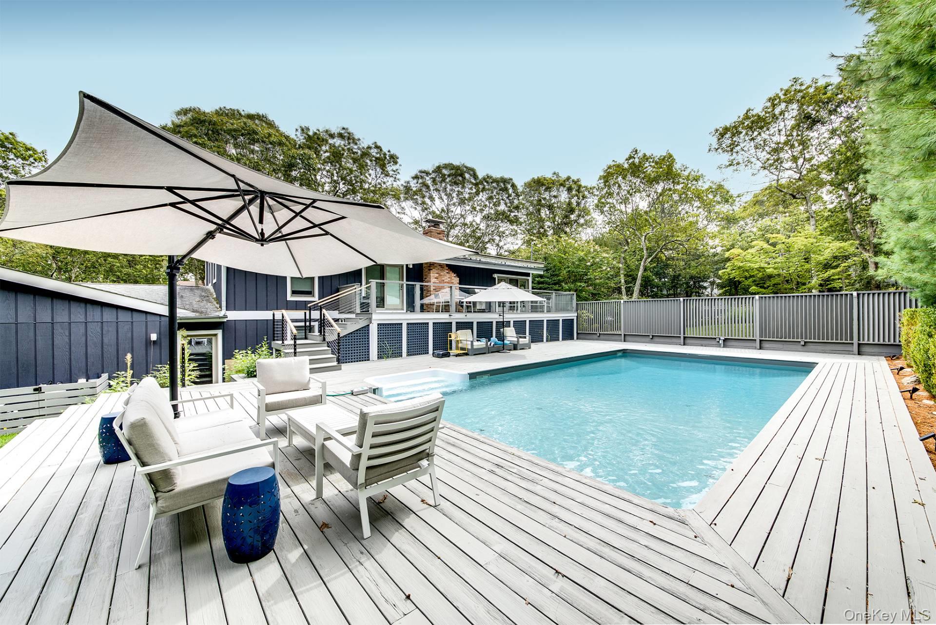 29 Runnymeade Drive, East Hampton, NY 11937