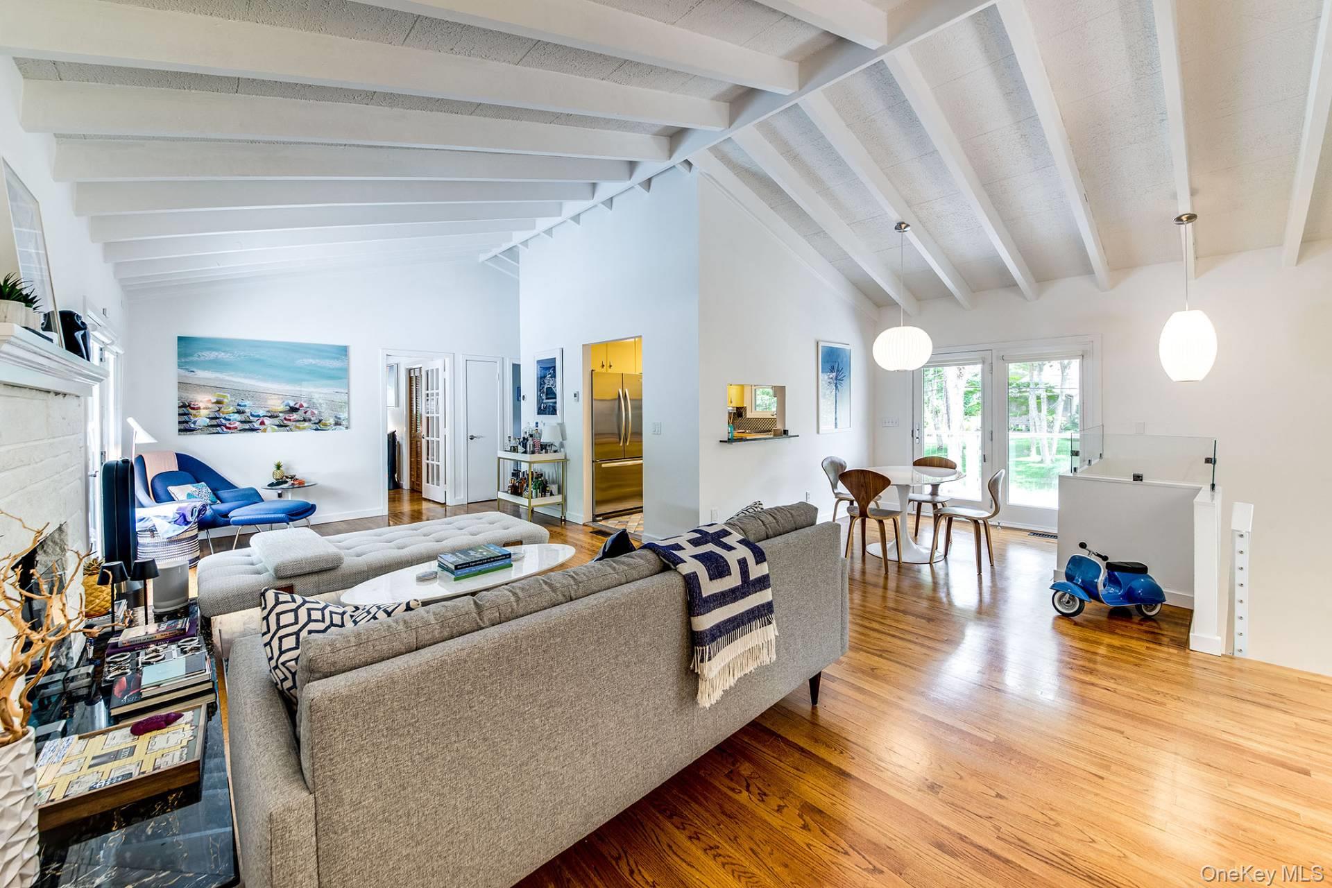 29 Runnymeade Drive, East Hampton, NY 11937