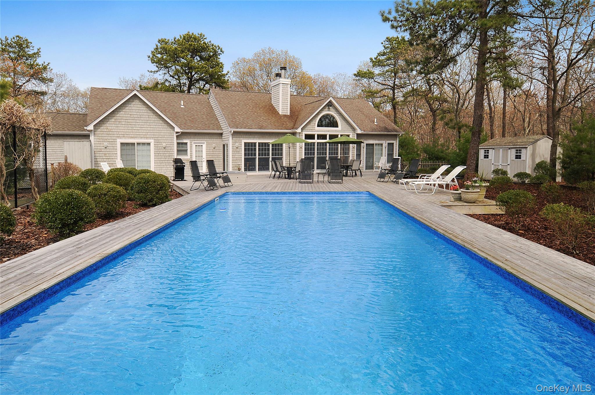 492 East Hampton Sag Harbor Turnpike, East Hampton, NY 11975