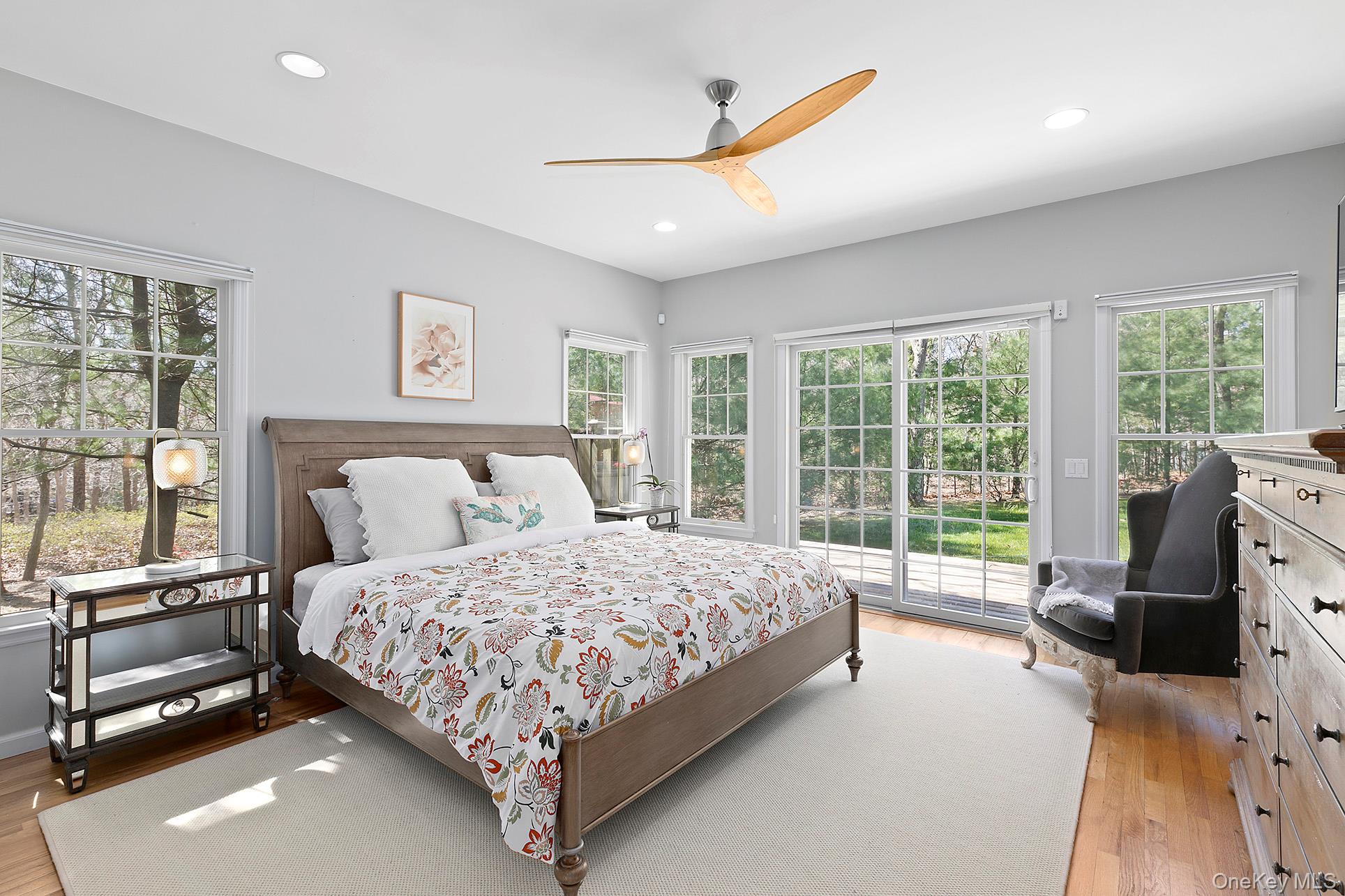 492 East Hampton Sag Harbor Turnpike, East Hampton, NY 11975