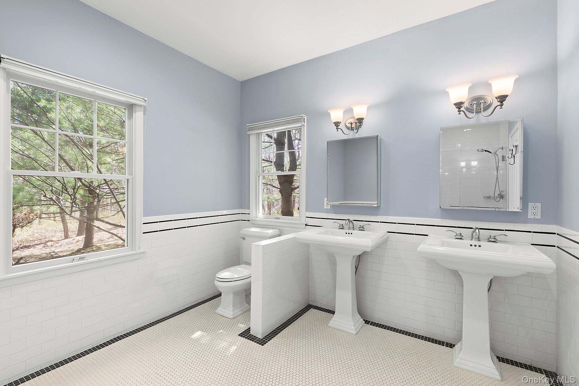 492 East Hampton Sag Harbor Turnpike, East Hampton, NY 11975