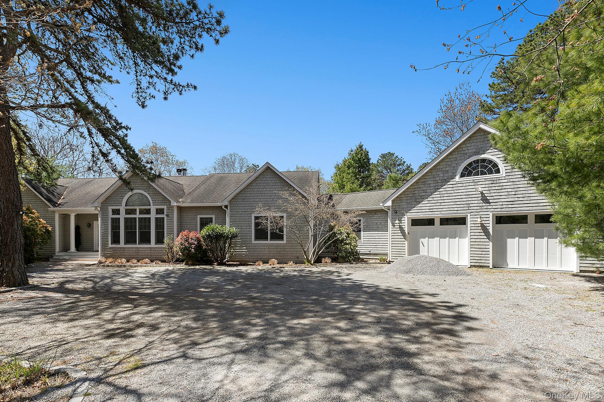 492 East Hampton Sag Harbor Turnpike, East Hampton, NY 11975