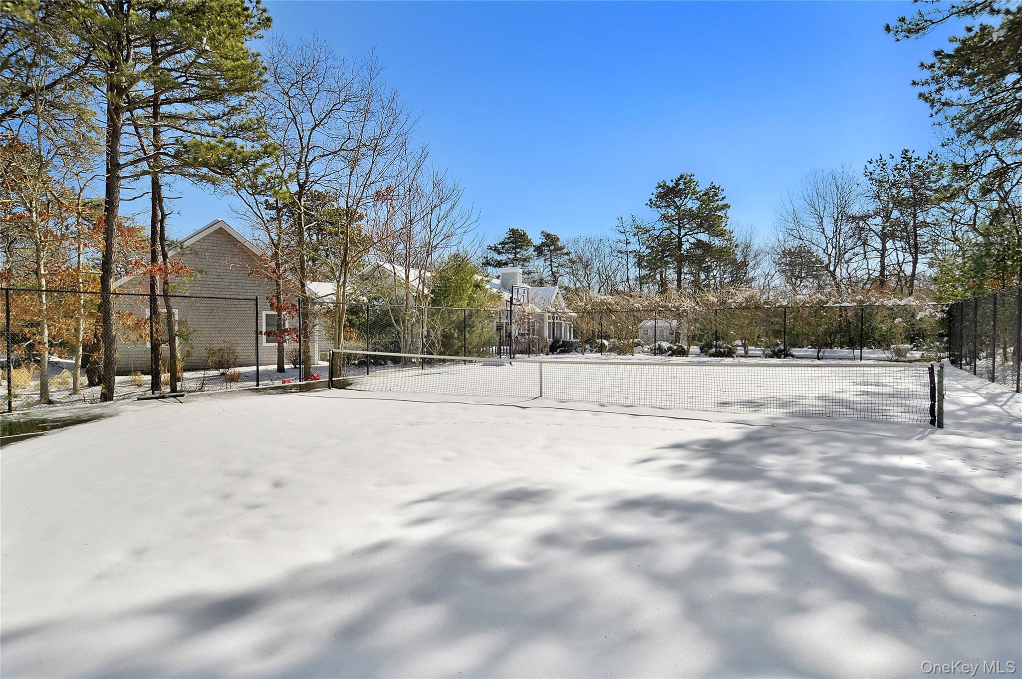 492 East Hampton Sag Harbor Turnpike, East Hampton, NY 11975