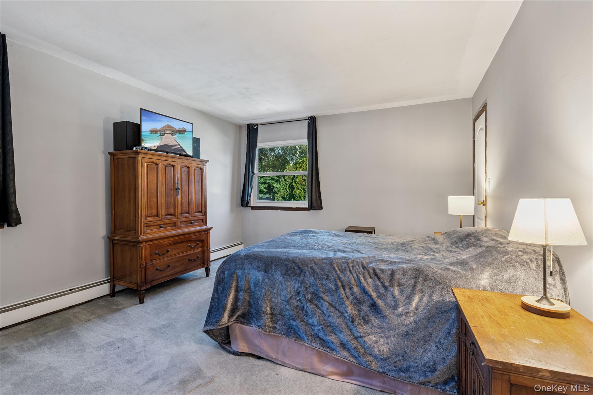 27 Parkridge Circle, Port Jefferson Station, NY 11776