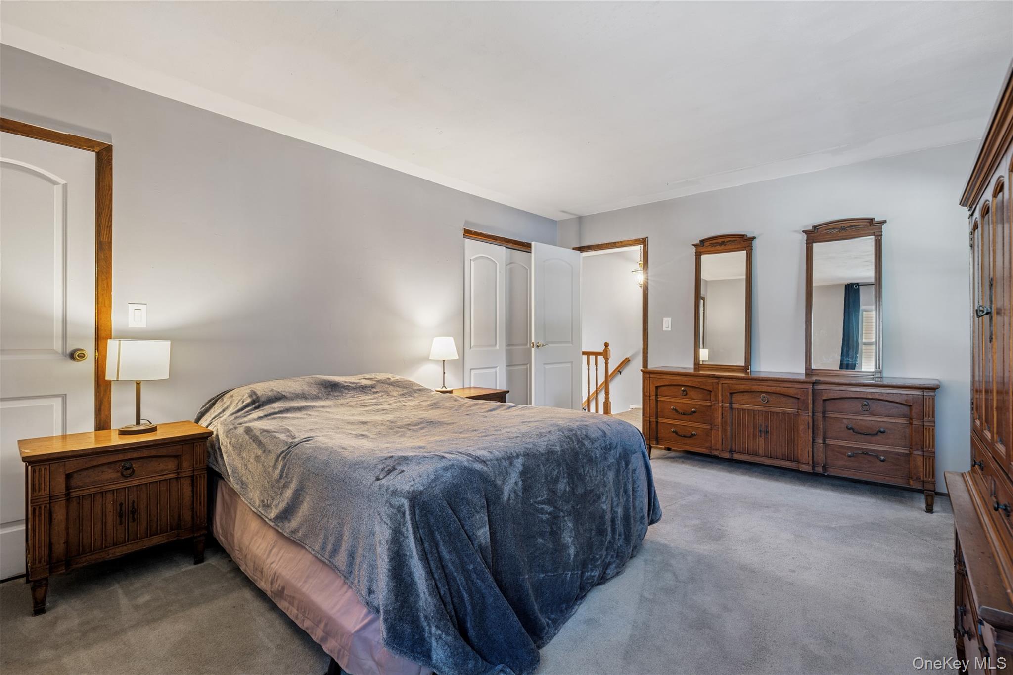 27 Parkridge Circle, Port Jefferson Station, NY 11776